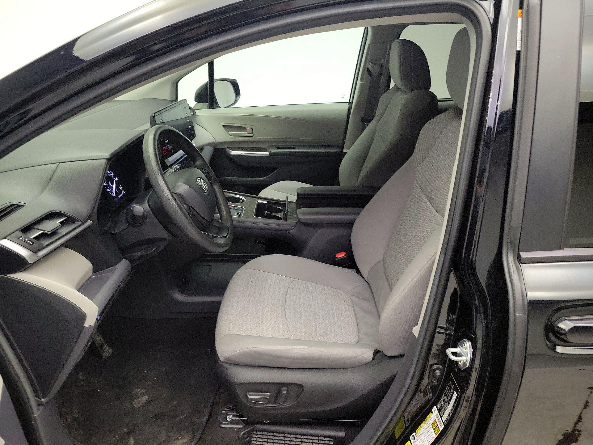 Thumbnail: 2024 Toyota Sienna - 11