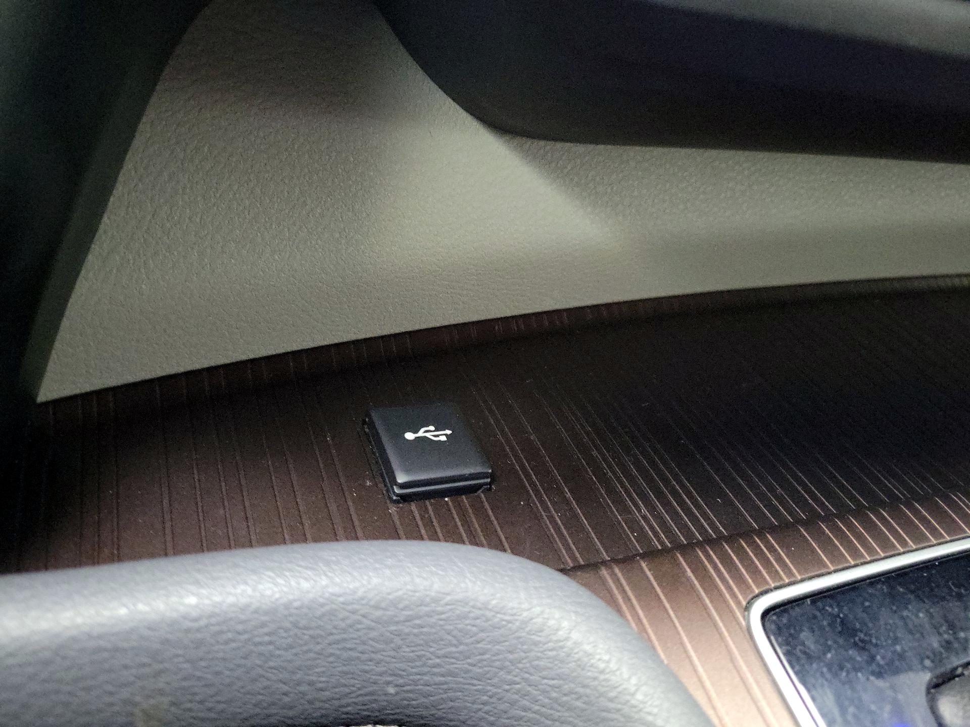 Thumbnail: 2024 Toyota Sienna - 18