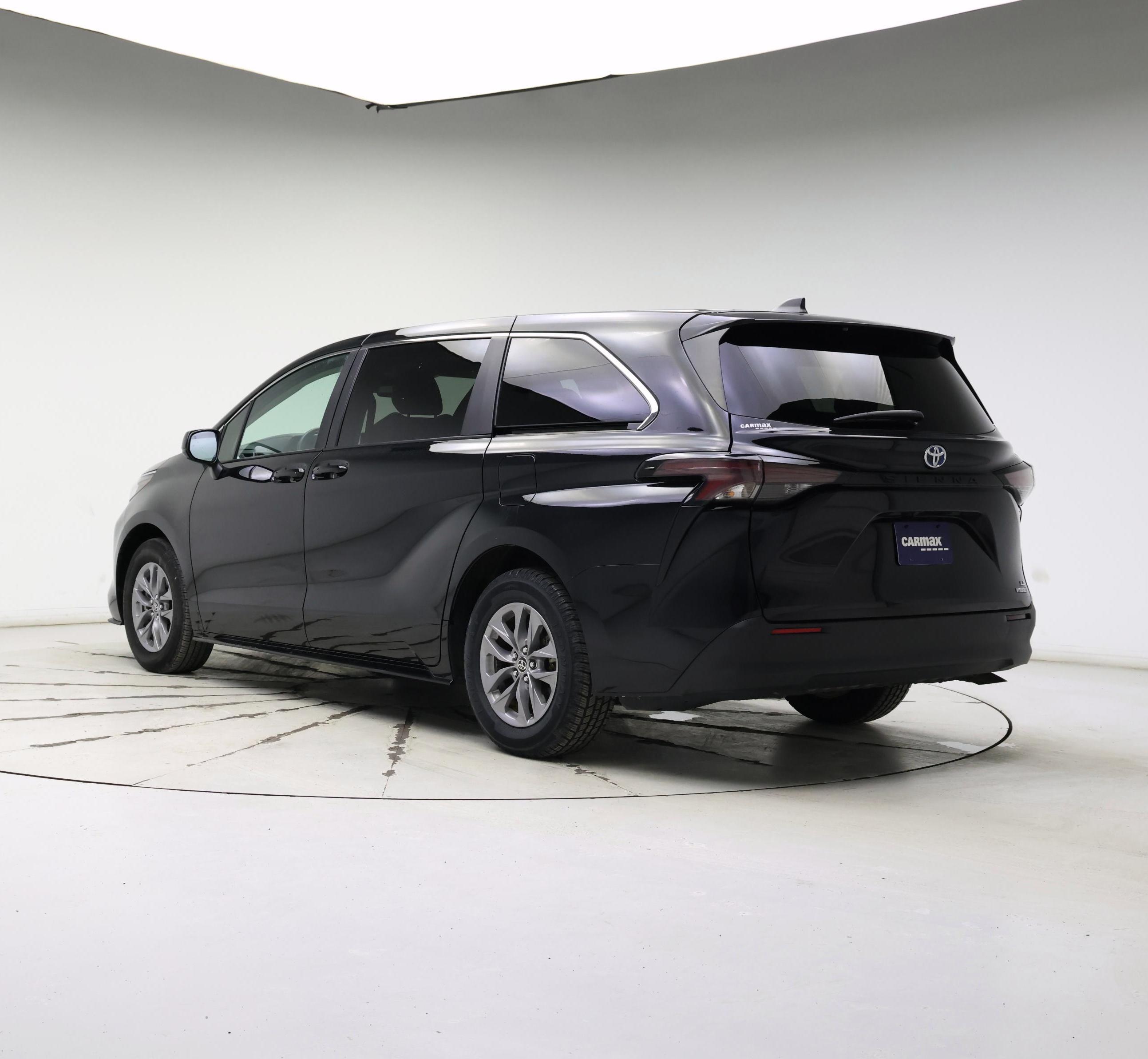 Thumbnail: 2024 Toyota Sienna - 2