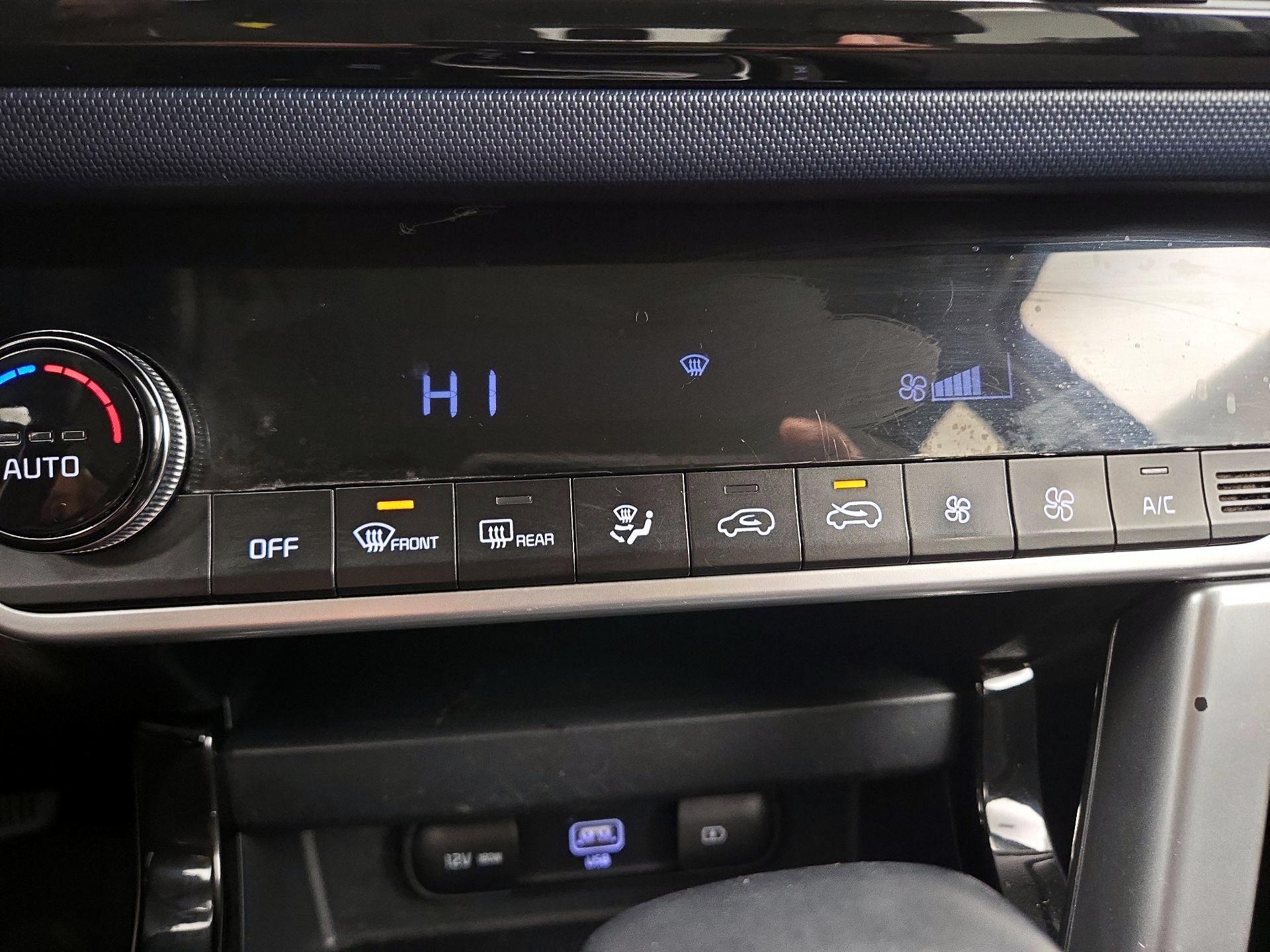 Thumbnail: 2023 Kia Seltos - 17