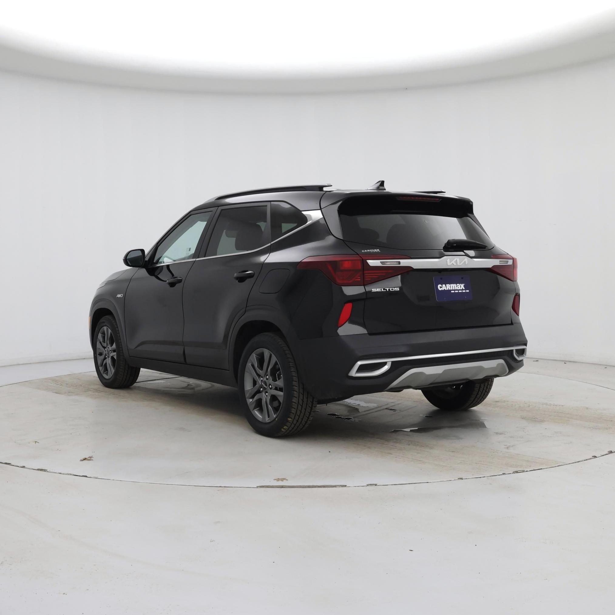 Thumbnail: 2023 Kia Seltos - 2