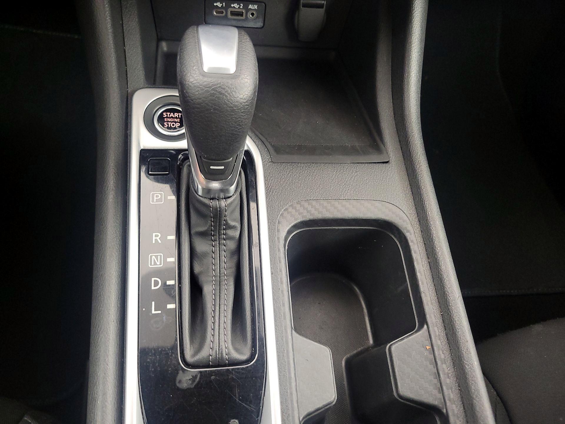 Thumbnail: 2023 Nissan Sentra - 17