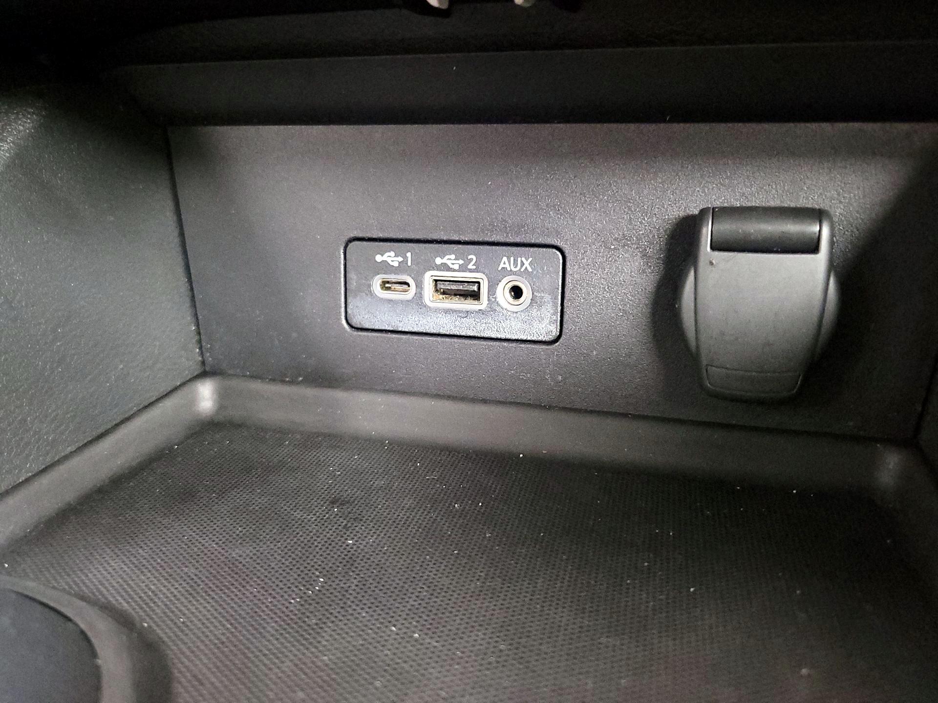 Thumbnail: 2023 Nissan Sentra - 18