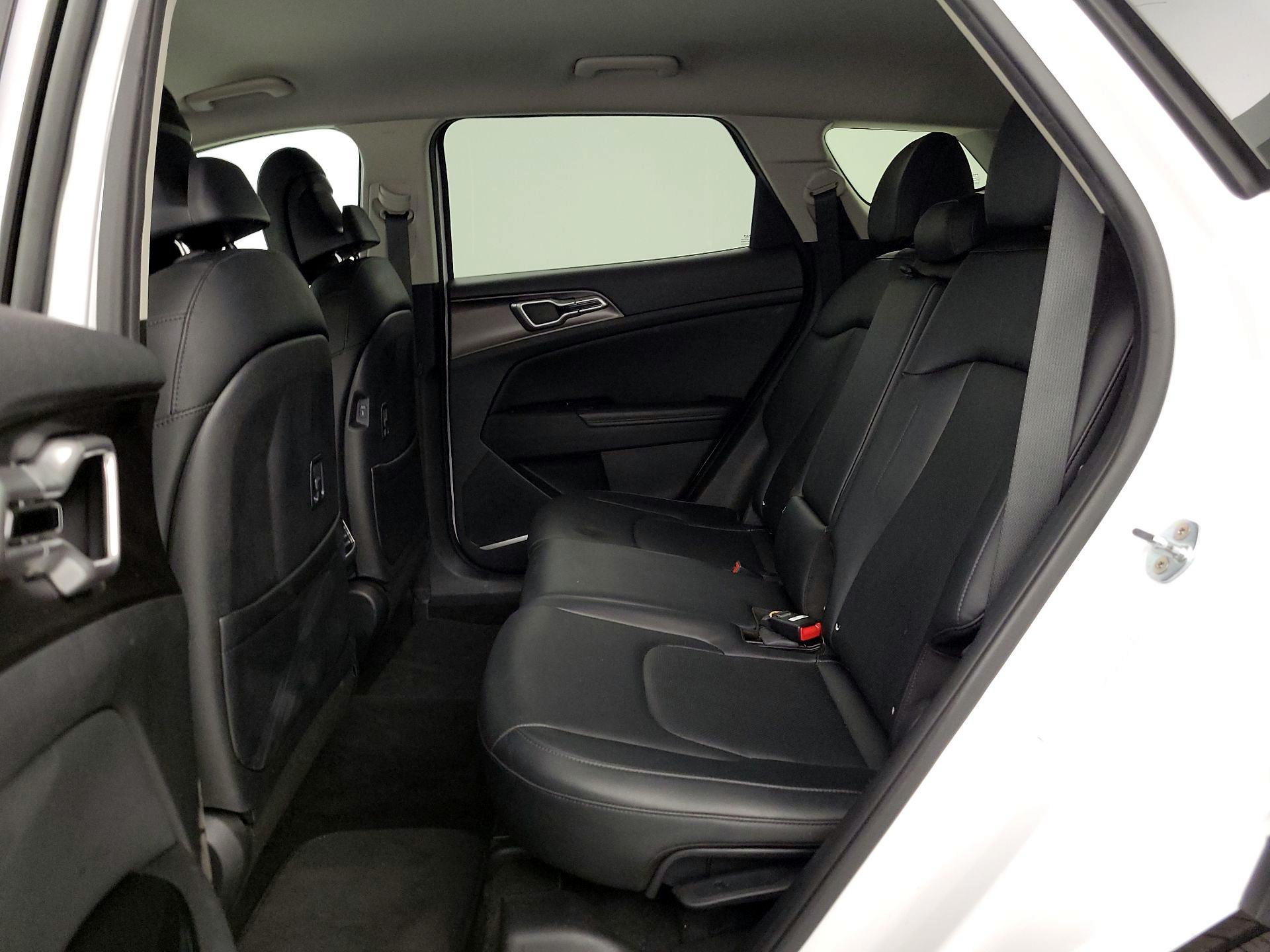 Thumbnail: 2023 Kia Sportage - 20