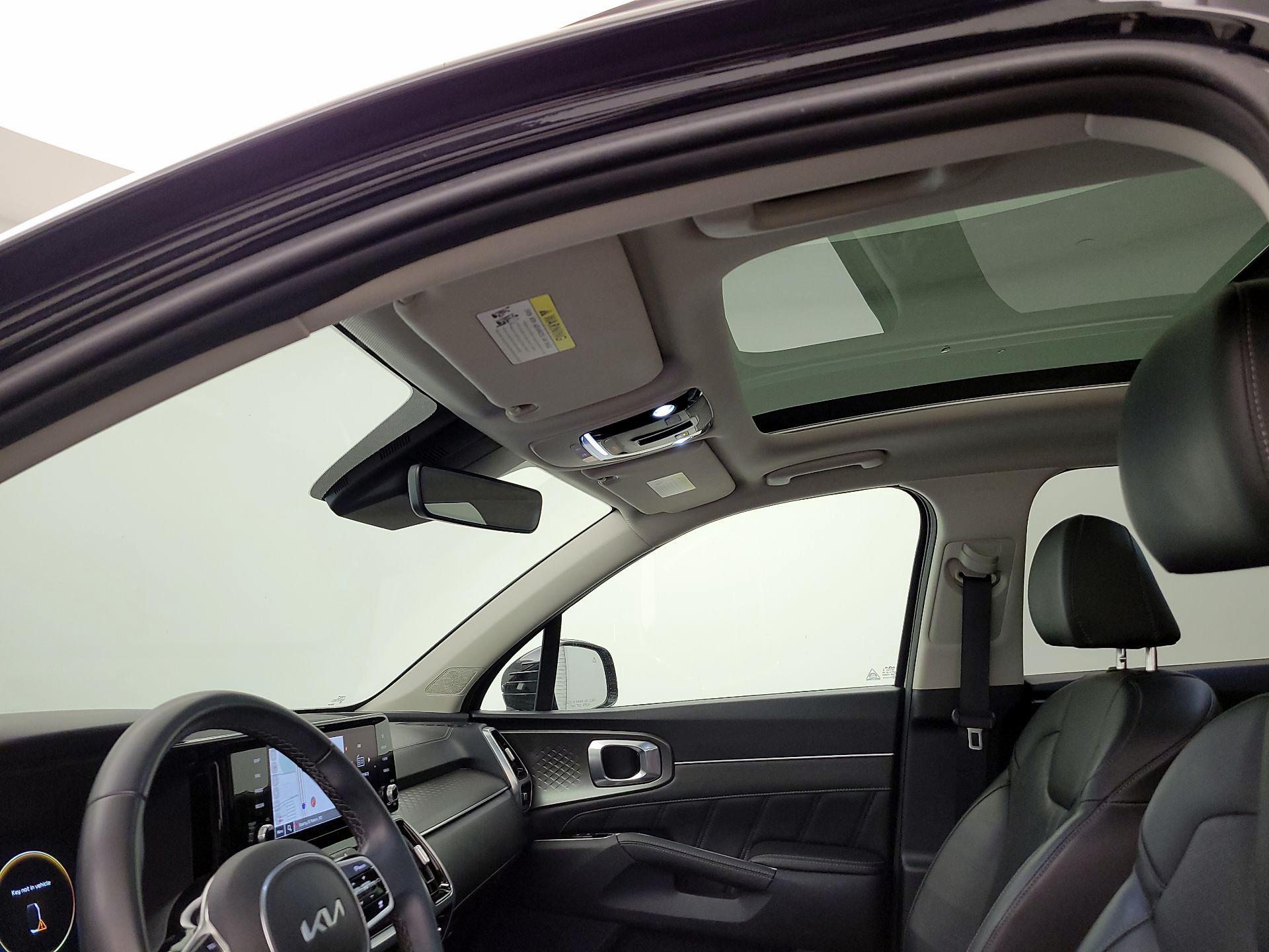 Thumbnail: 2023 Kia Sorento - 20