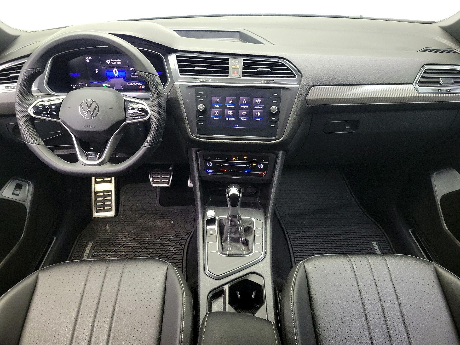 Thumbnail: 2024 Volkswagen Tiguan - 9