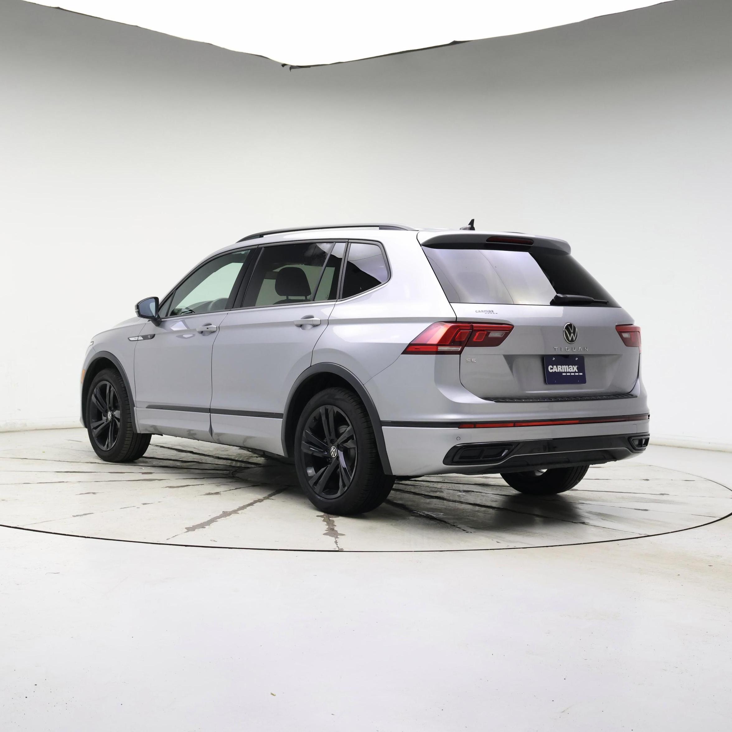 Thumbnail: 2024 Volkswagen Tiguan - 2