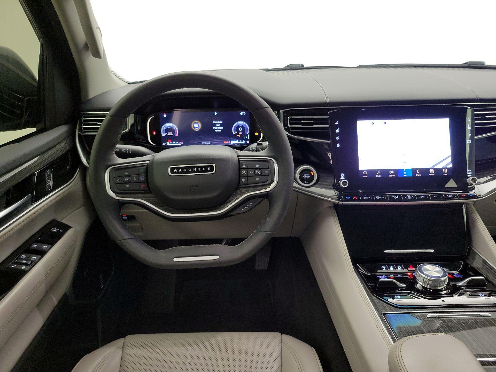 Thumbnail: 2022 Jeep Wagoneer - 10