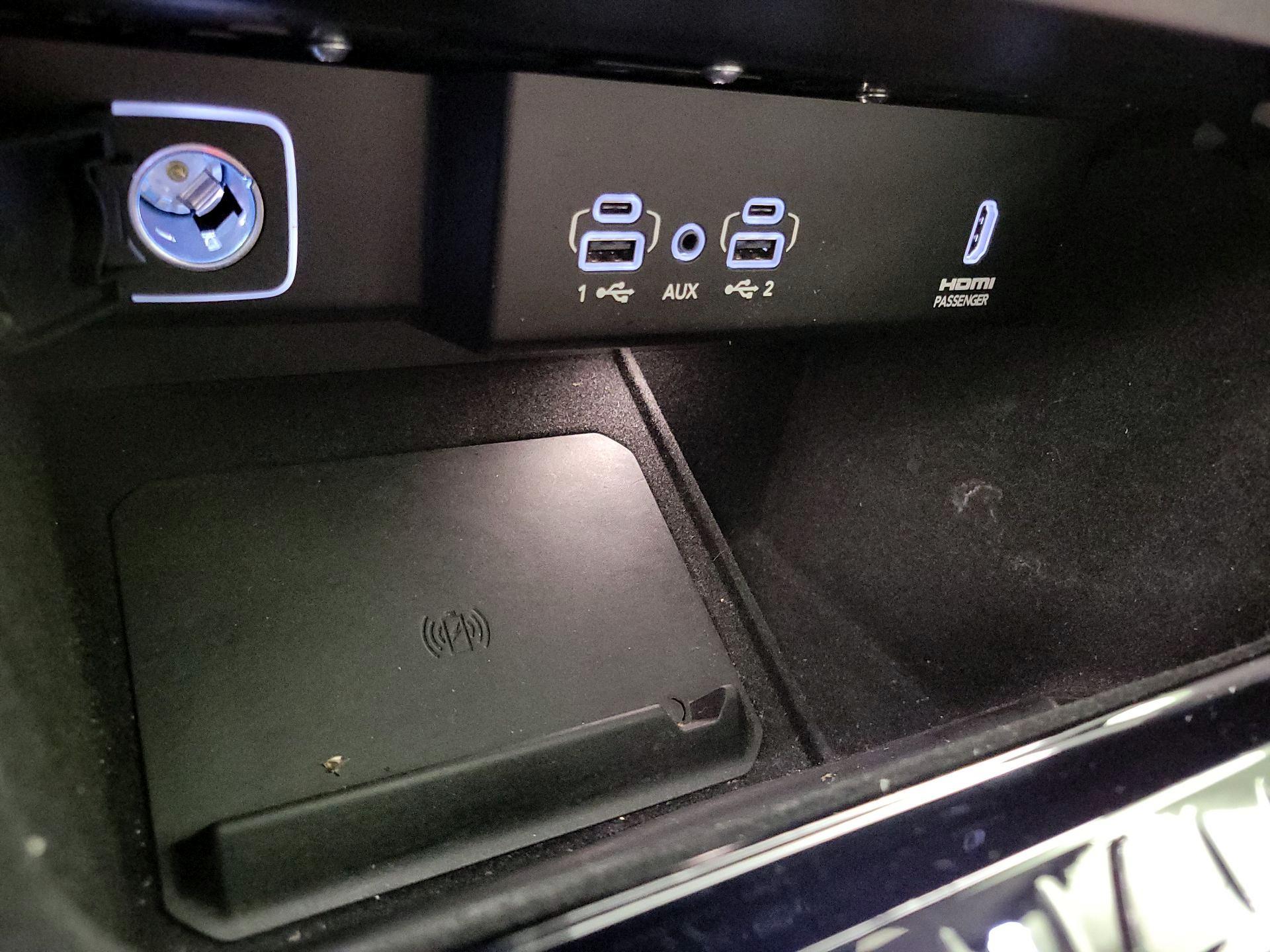 Thumbnail: 2022 Jeep Wagoneer - 19