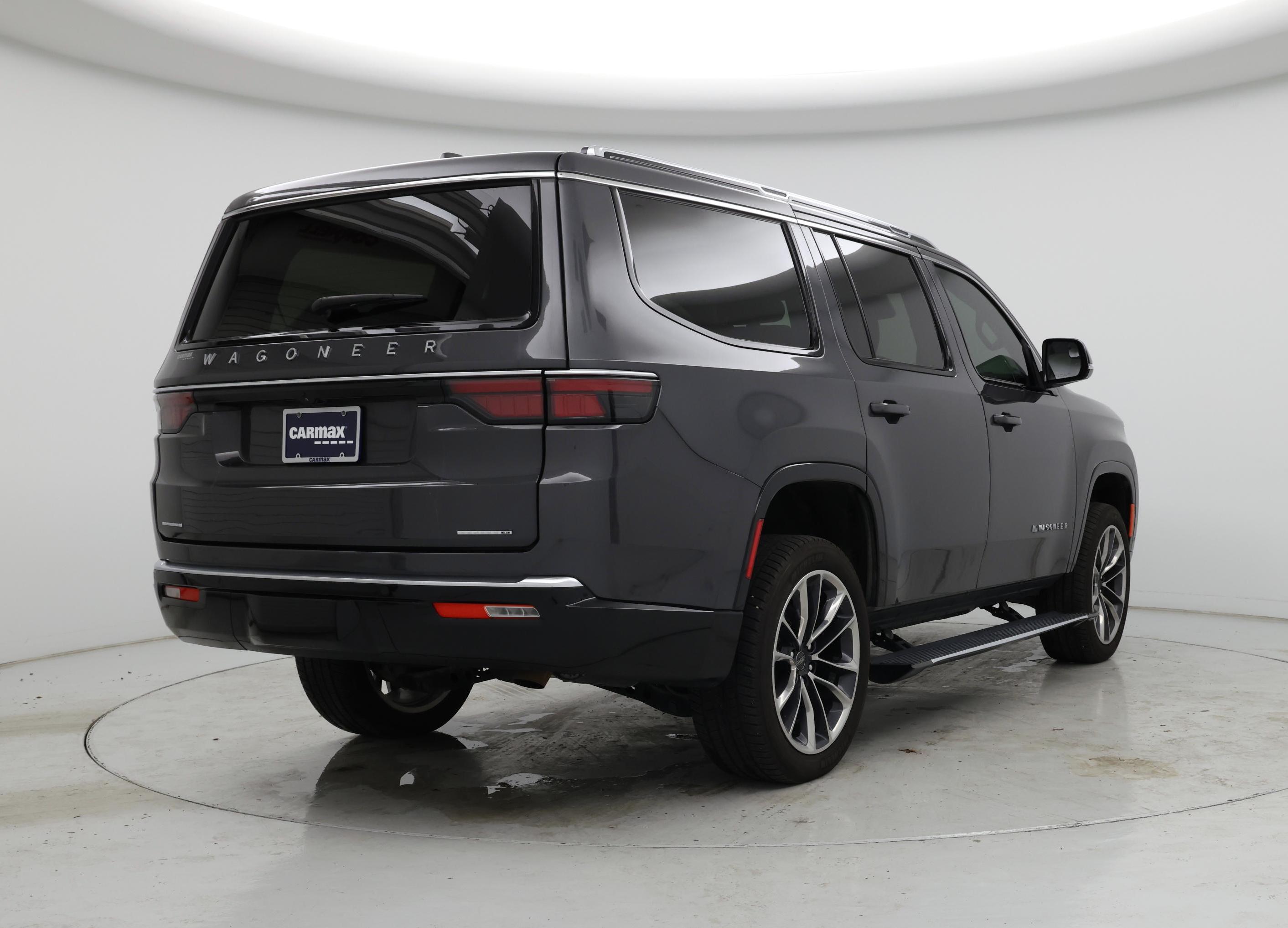 Thumbnail: 2022 Jeep Wagoneer - 8