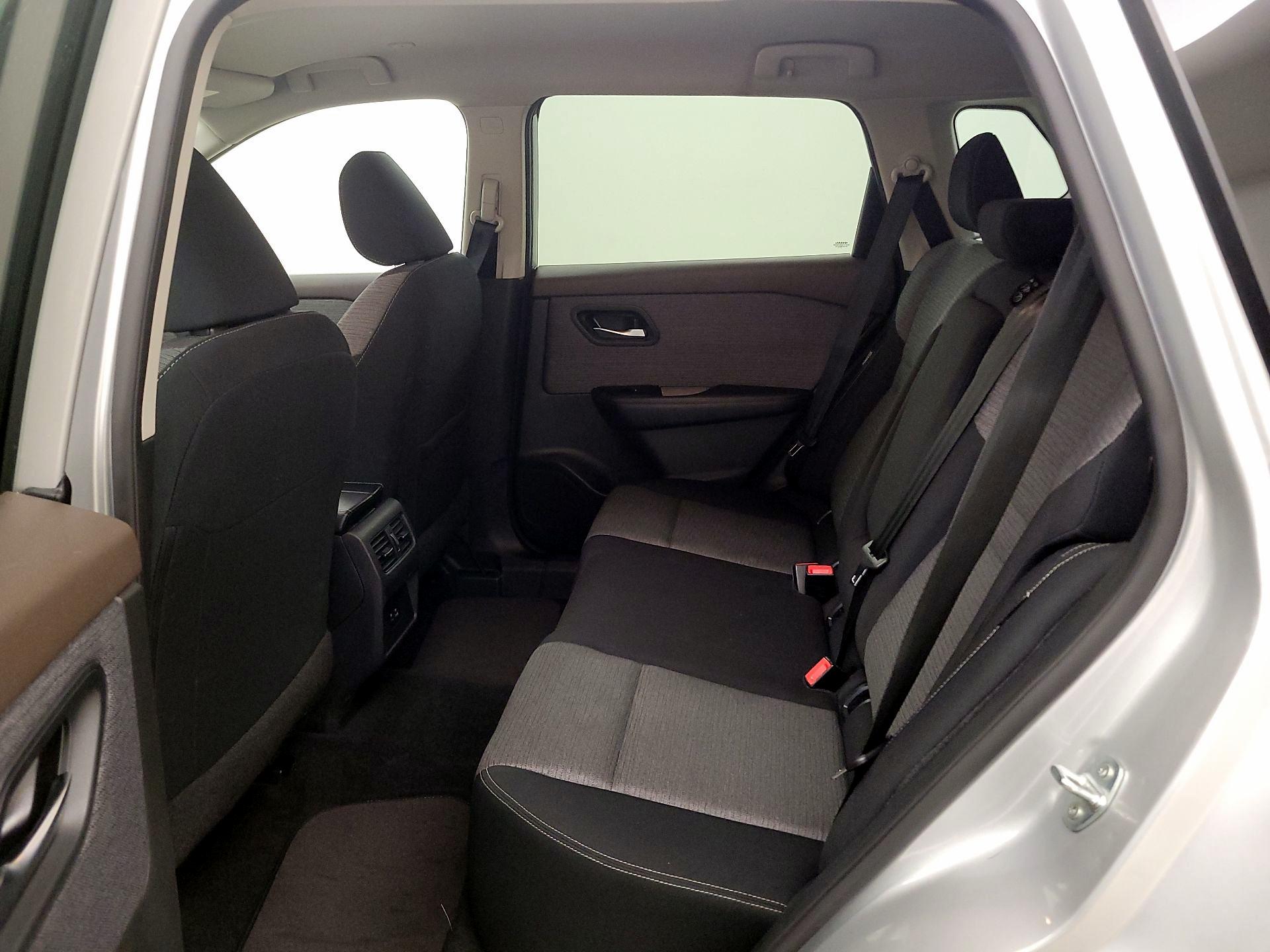 Thumbnail: 2023 Nissan Rogue - 19