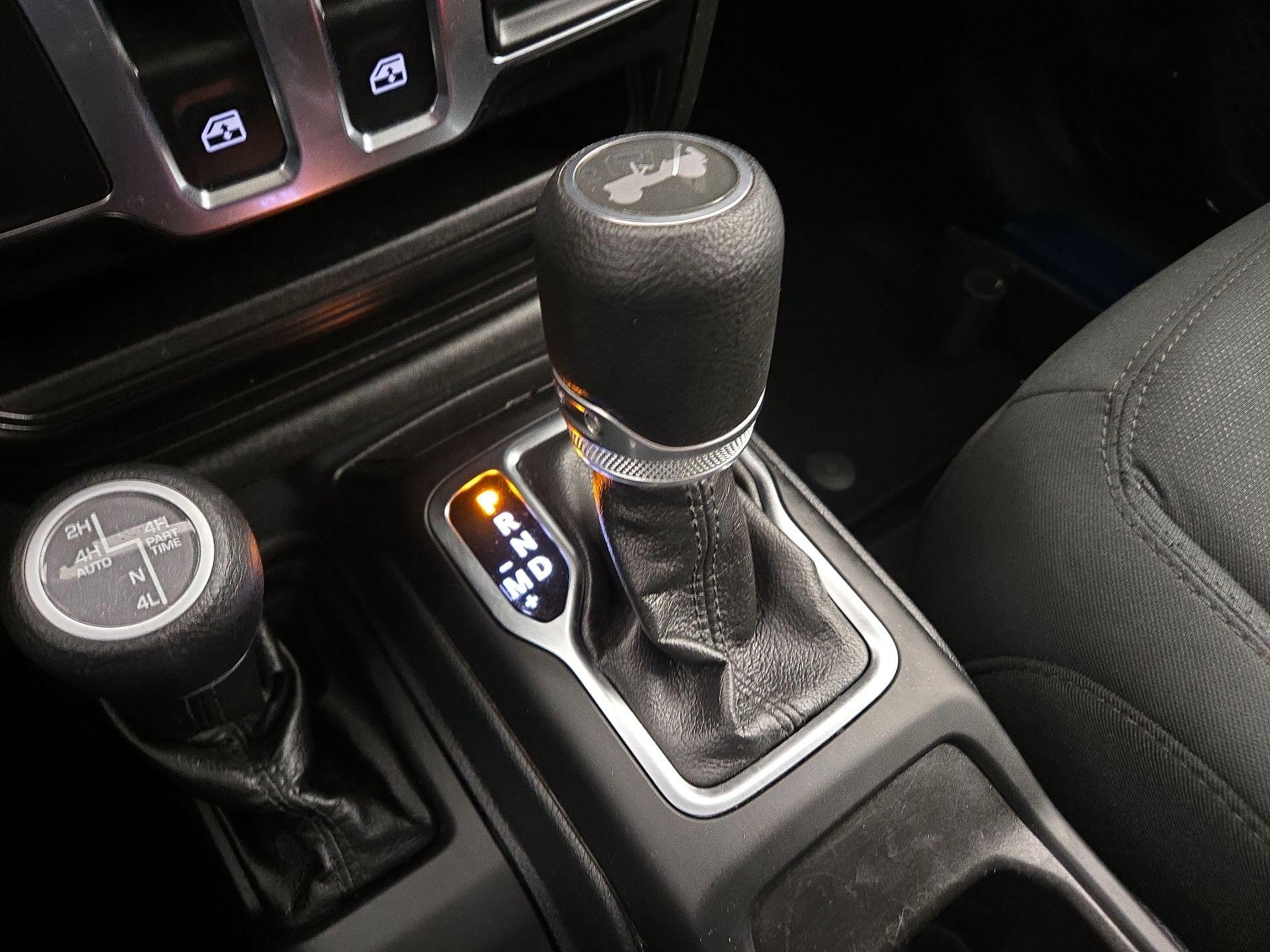 Thumbnail: 2021 Jeep Wrangler - 18