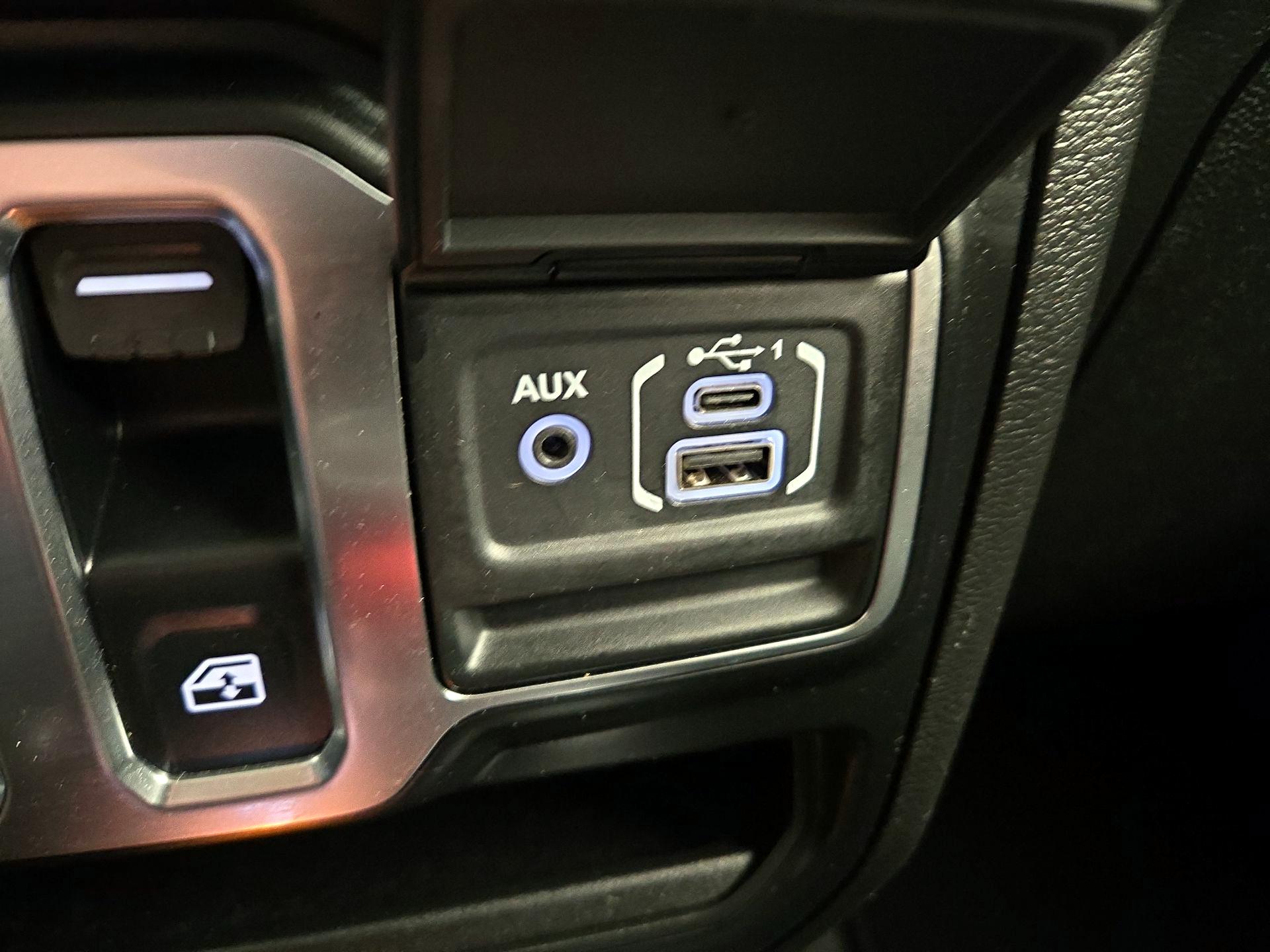 Thumbnail: 2021 Jeep Wrangler - 19