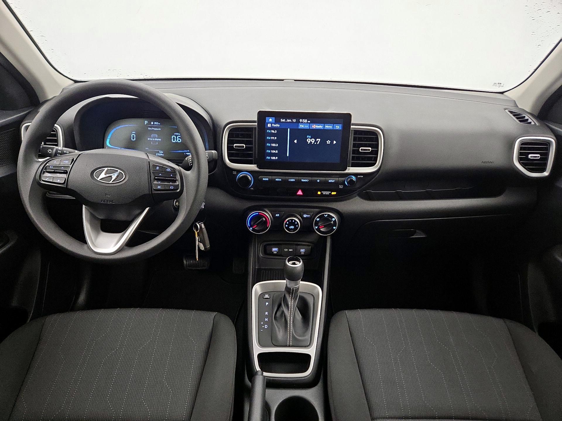 Thumbnail: 2023 Hyundai Venue - 9