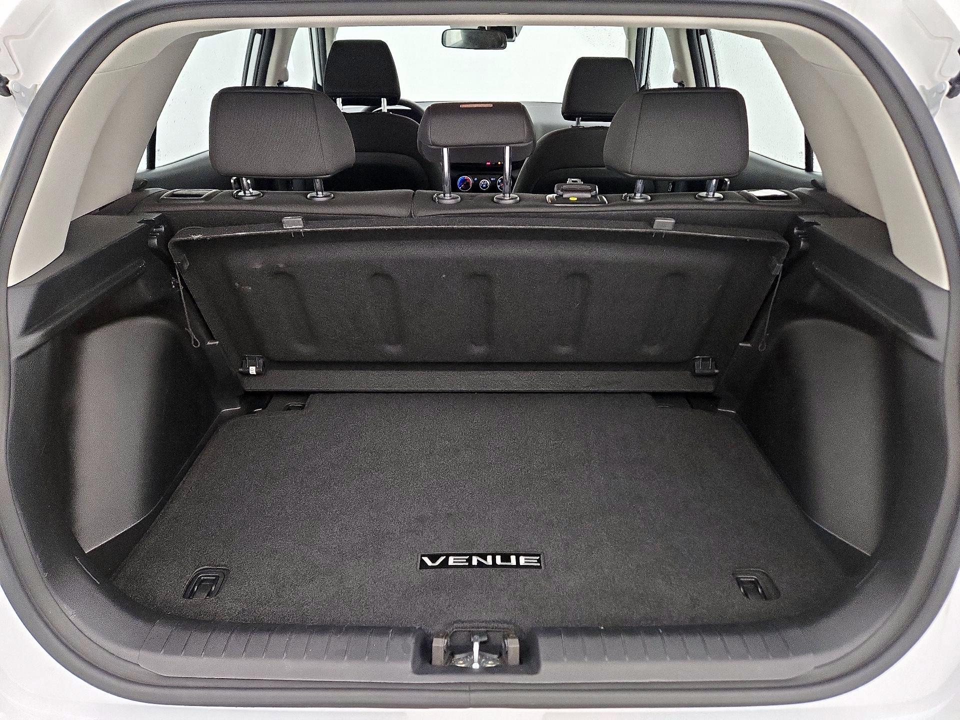 Thumbnail: 2023 Hyundai Venue - 20