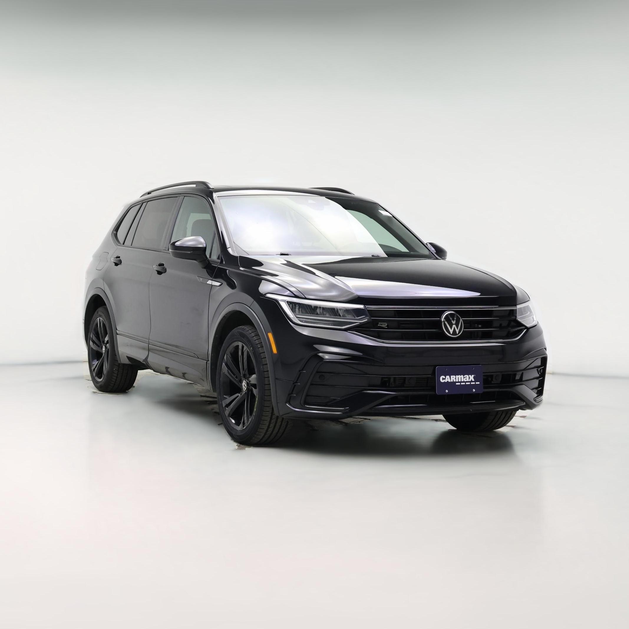 Thumbnail: 2023 Volkswagen Tiguan - 1