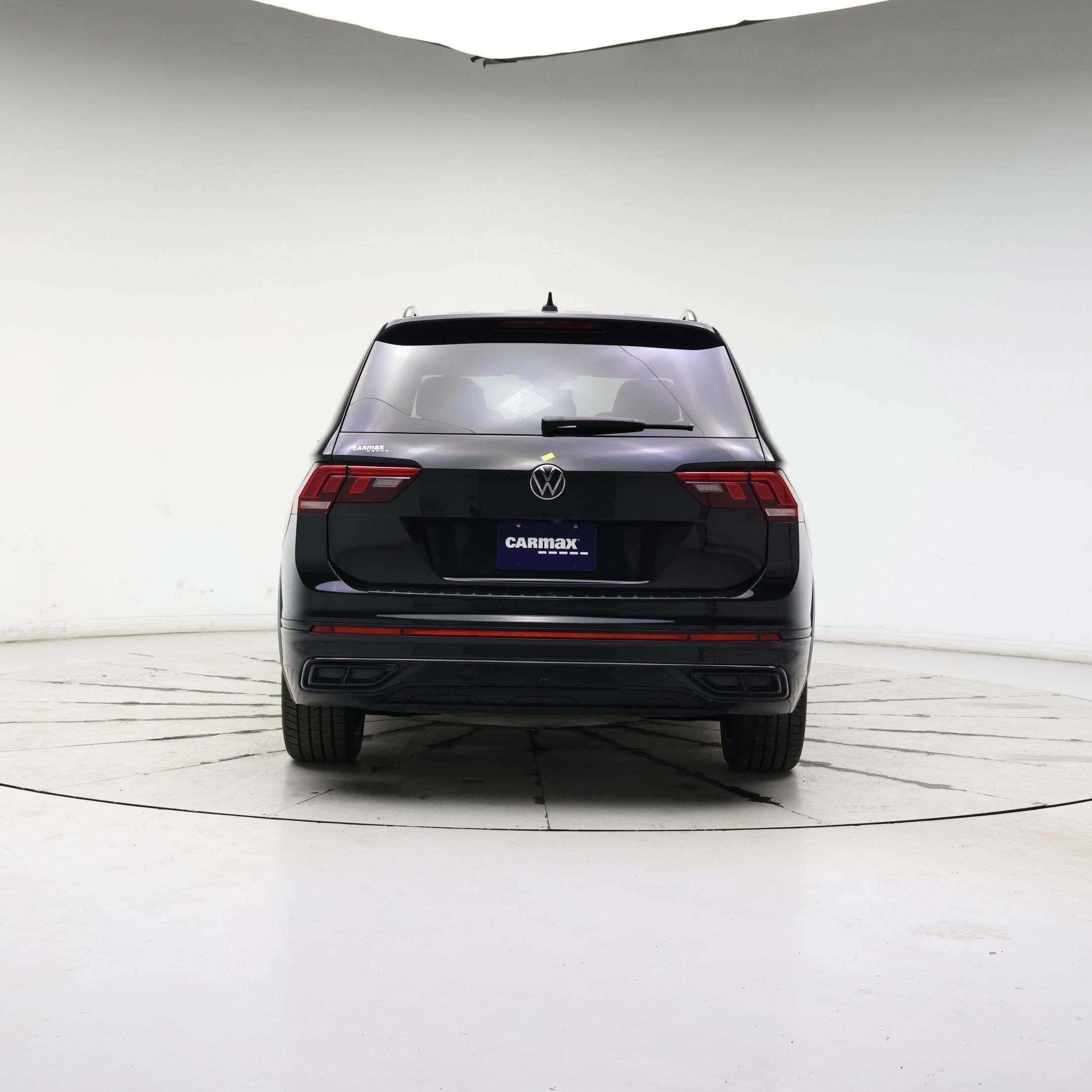 Thumbnail: 2023 Volkswagen Tiguan - 6