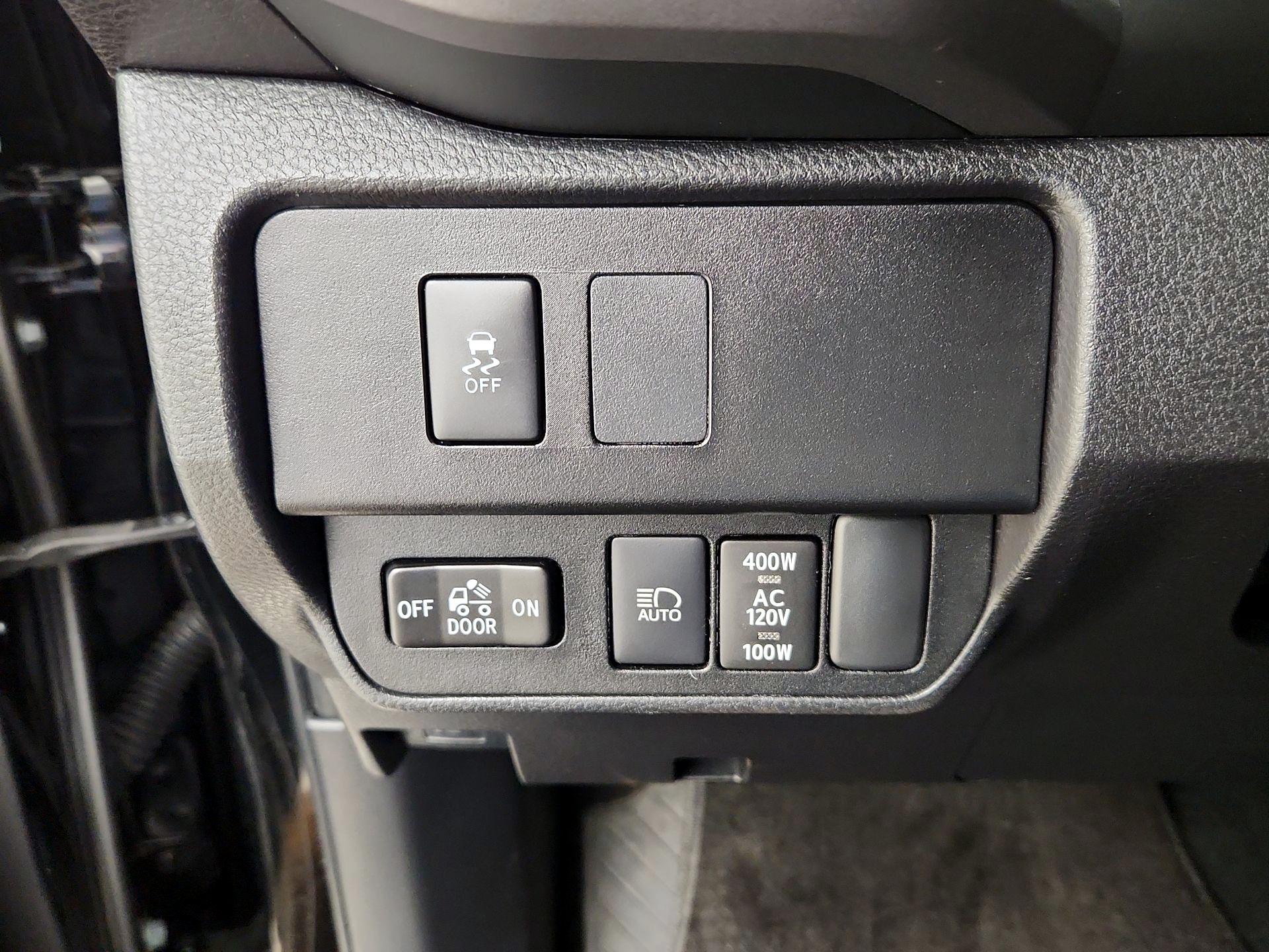 Thumbnail: 2023 Toyota Tacoma - 13