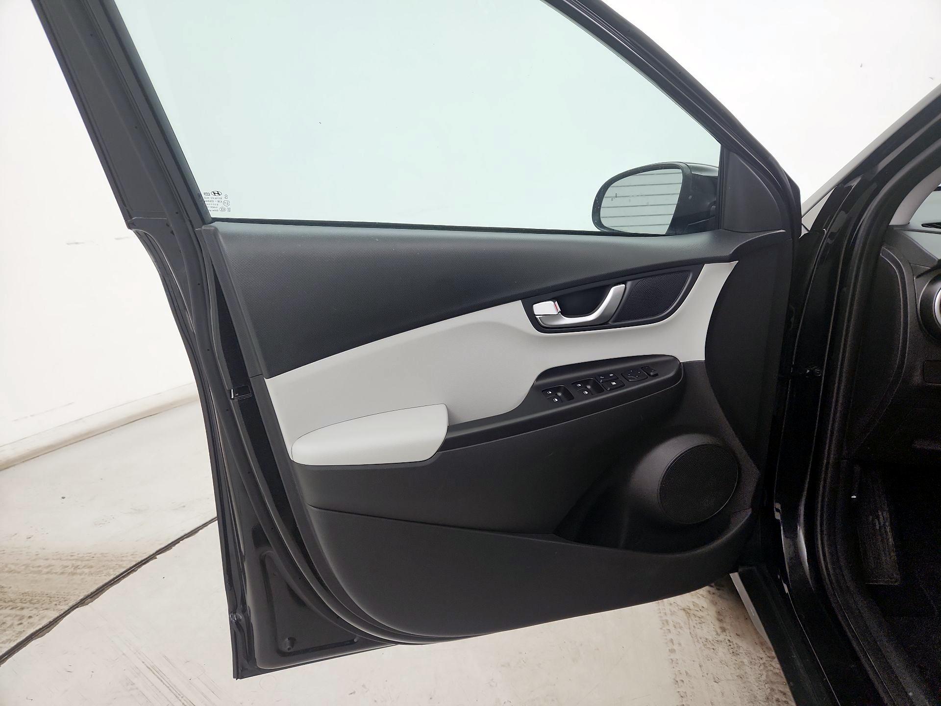 Thumbnail: 2023 Hyundai Kona - 12