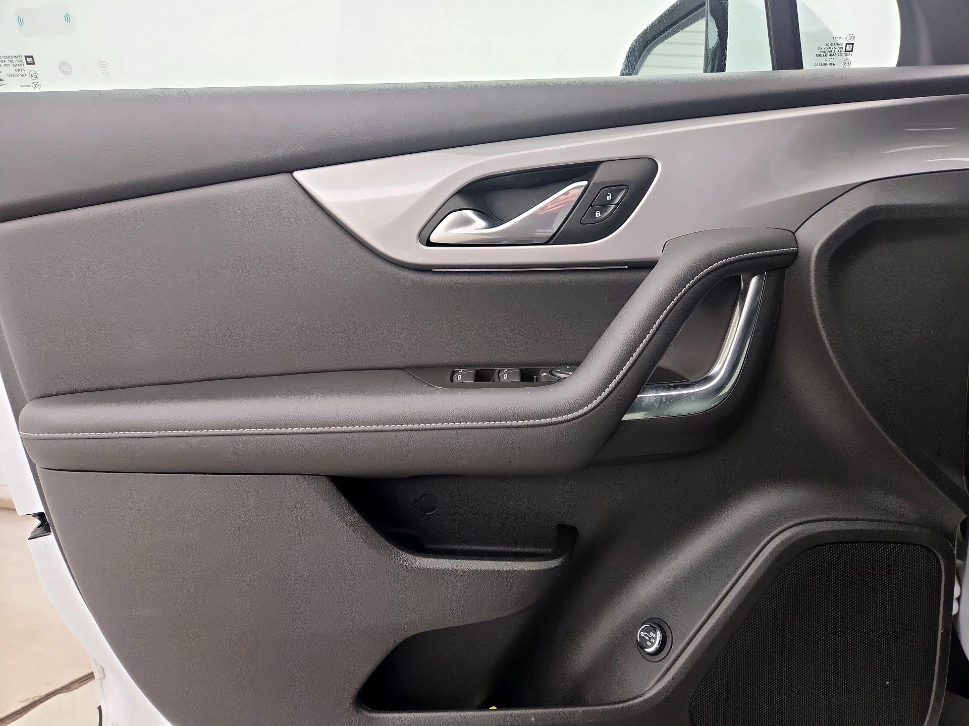 Thumbnail: 2023 Chevrolet Blazer - 12