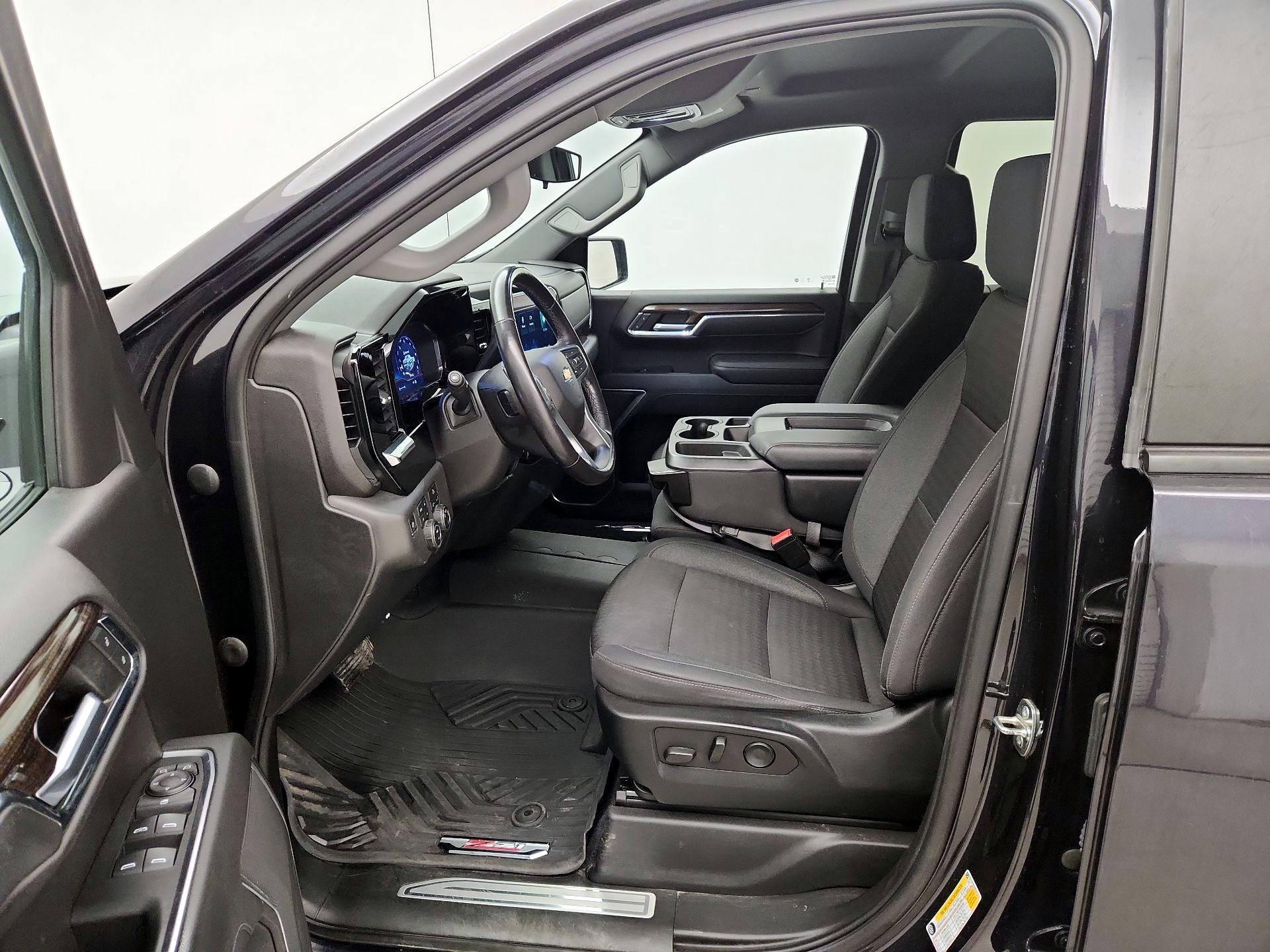 Thumbnail: 2022 Chevrolet Silverado 1500 - 11