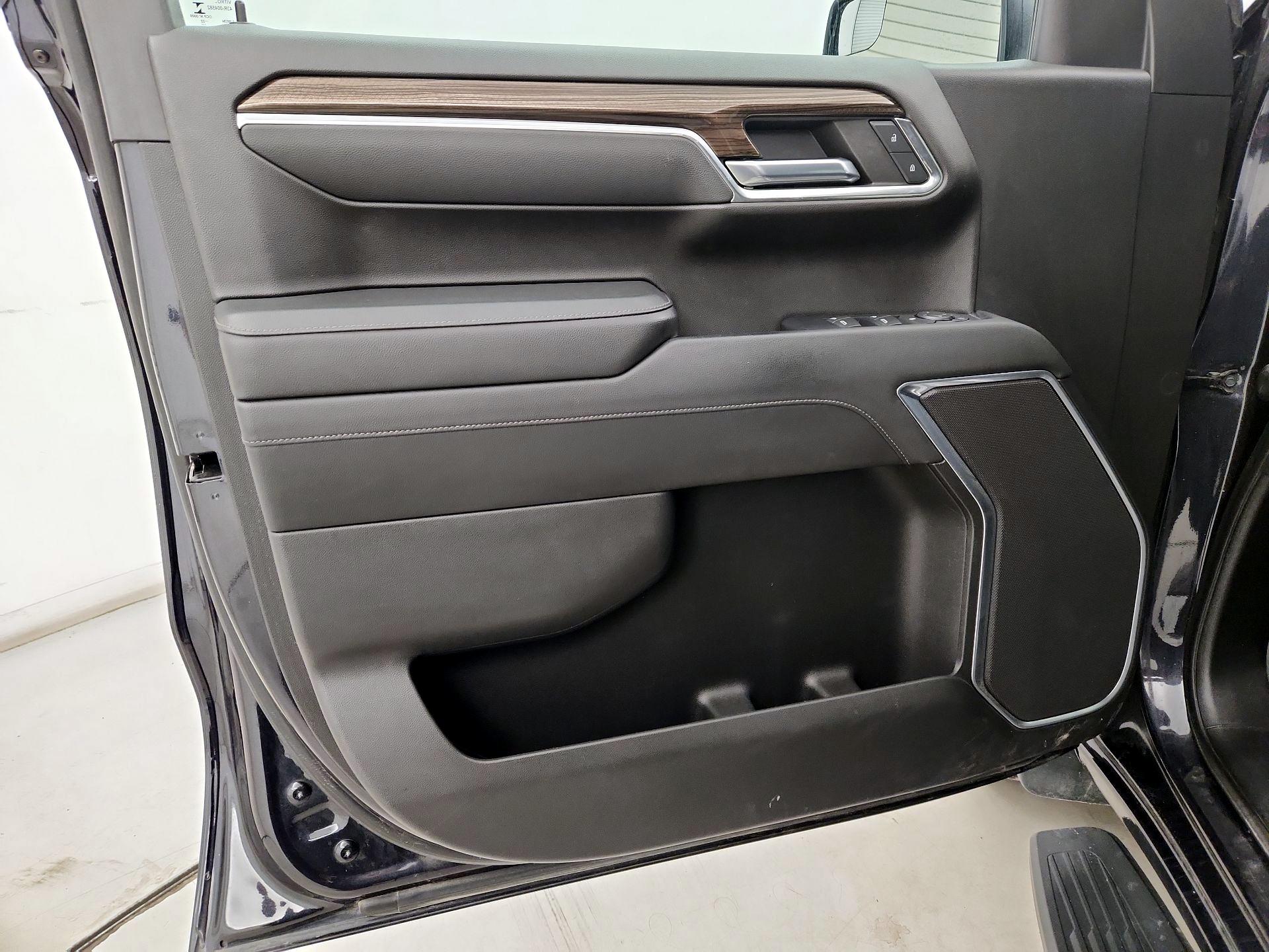 Thumbnail: 2022 Chevrolet Silverado 1500 - 12