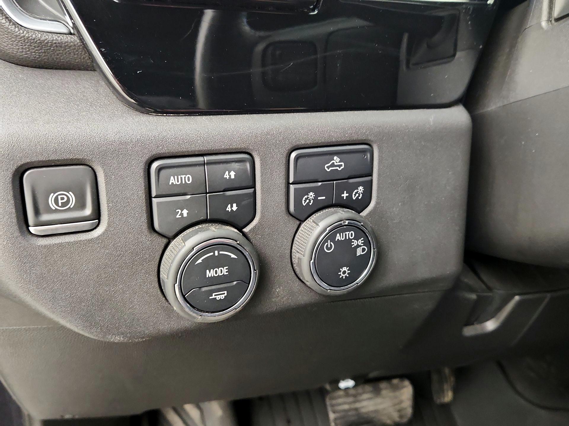 Thumbnail: 2022 Chevrolet Silverado 1500 - 13