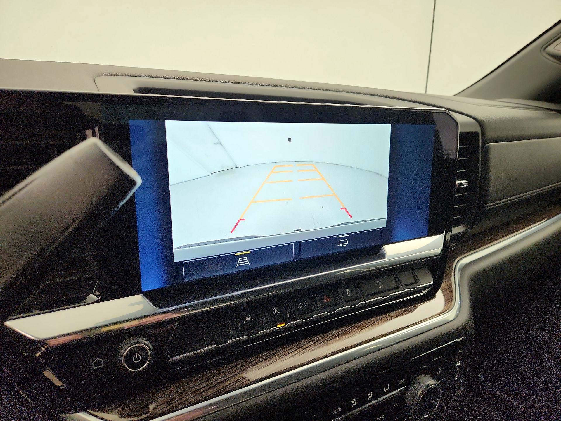 Thumbnail: 2022 Chevrolet Silverado 1500 - 14