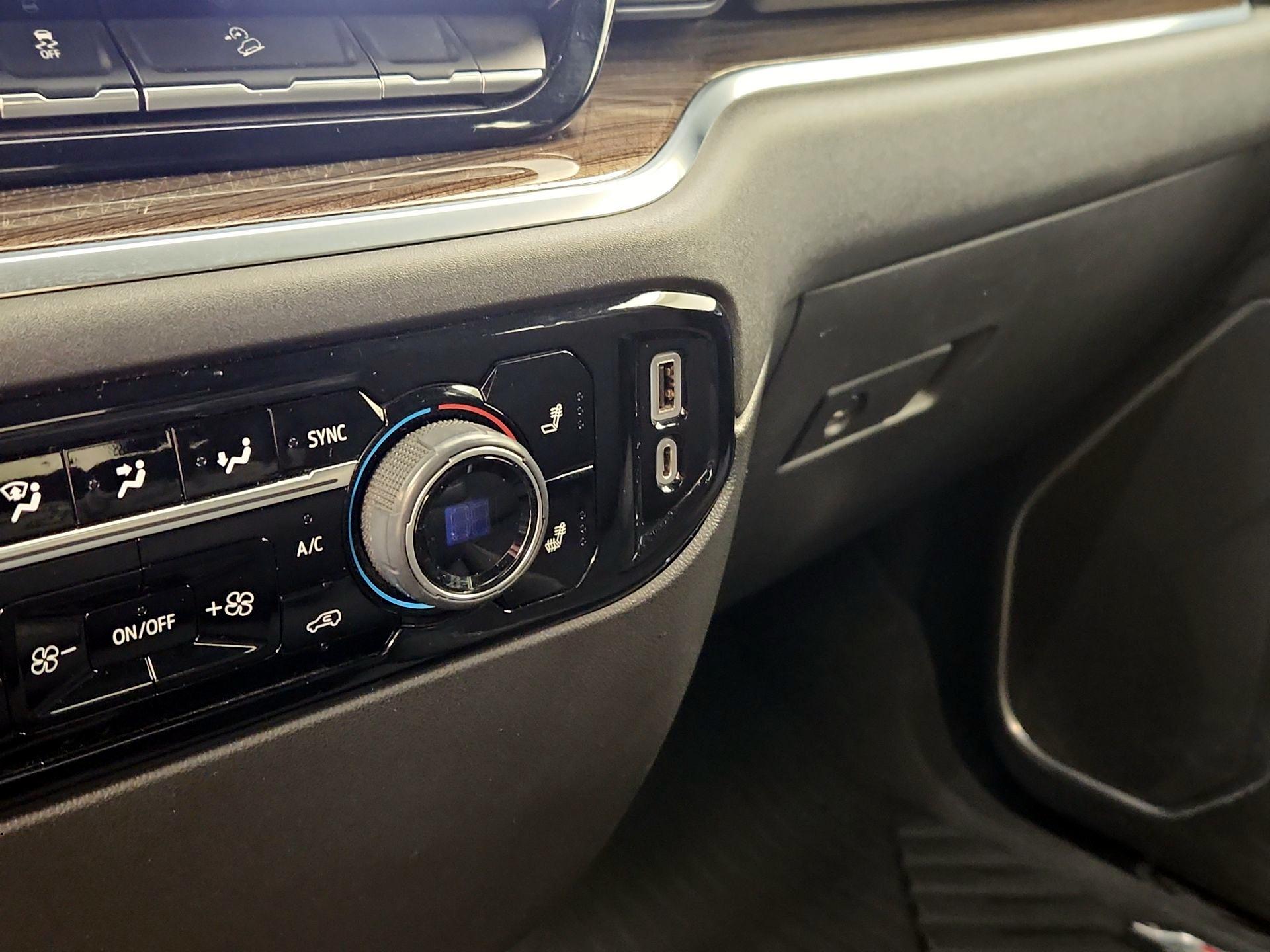 Thumbnail: 2022 Chevrolet Silverado 1500 - 18