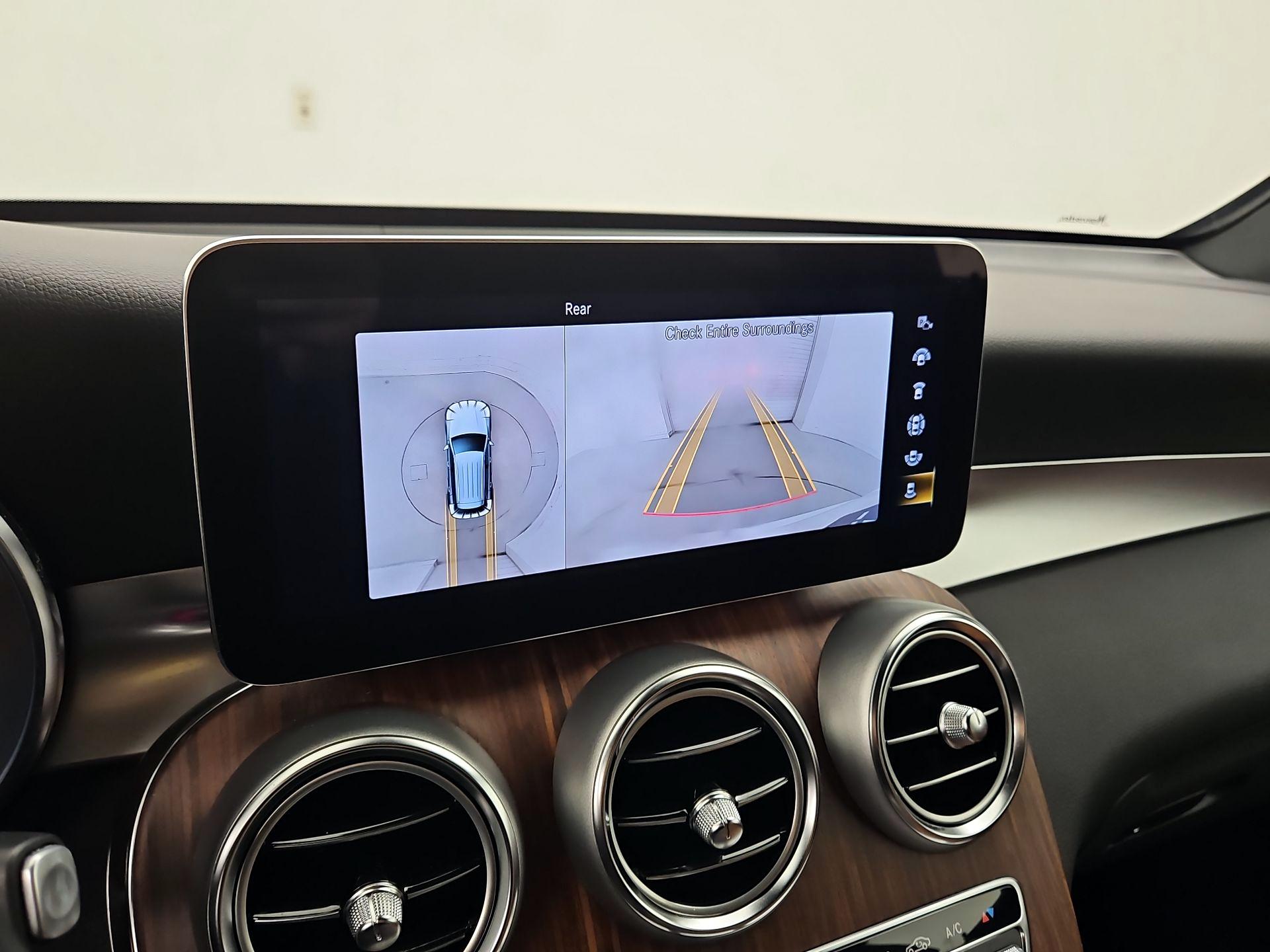 Thumbnail: 2022 Mercedes-Benz GLC - 15