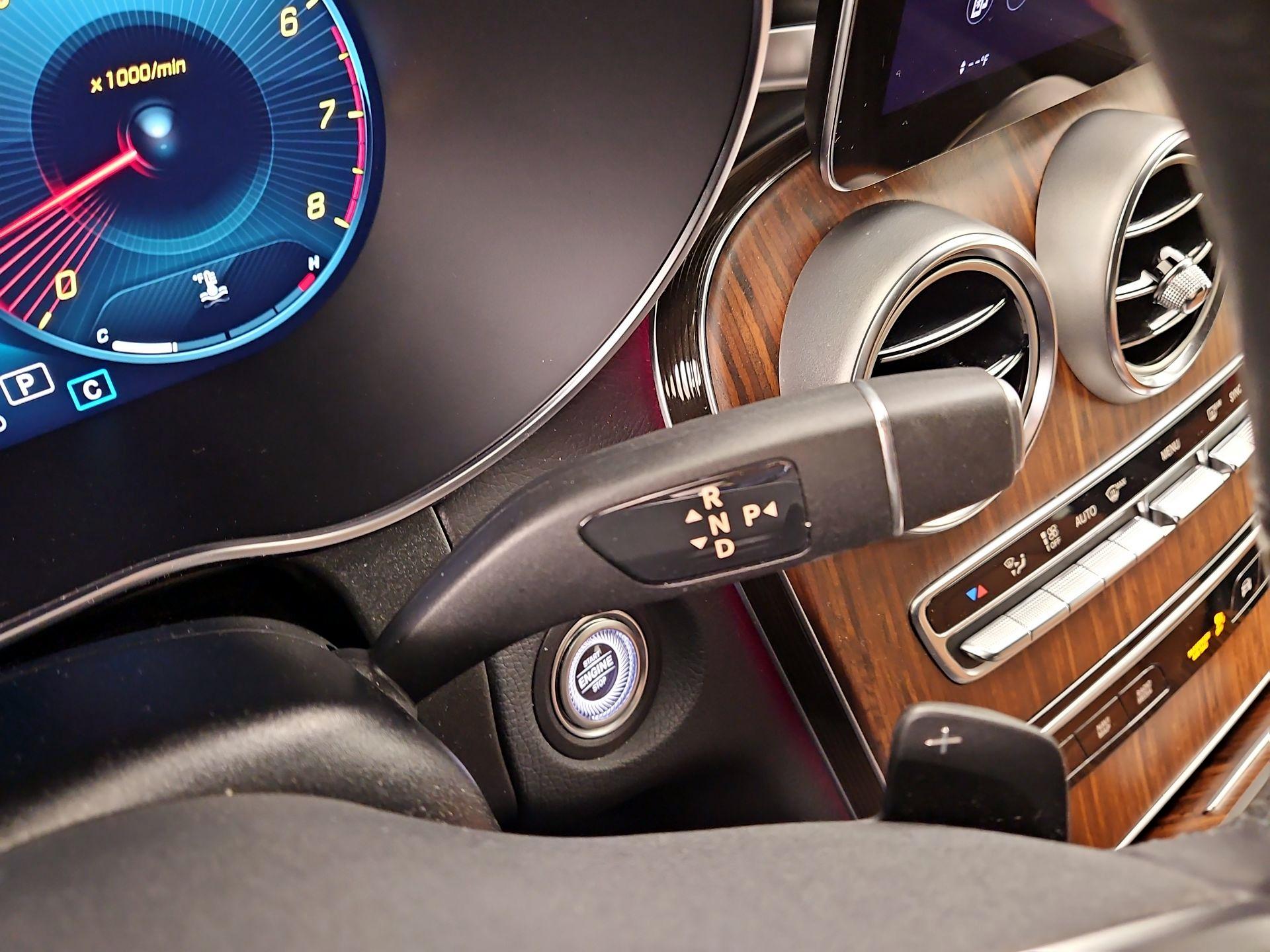 Thumbnail: 2022 Mercedes-Benz GLC - 18