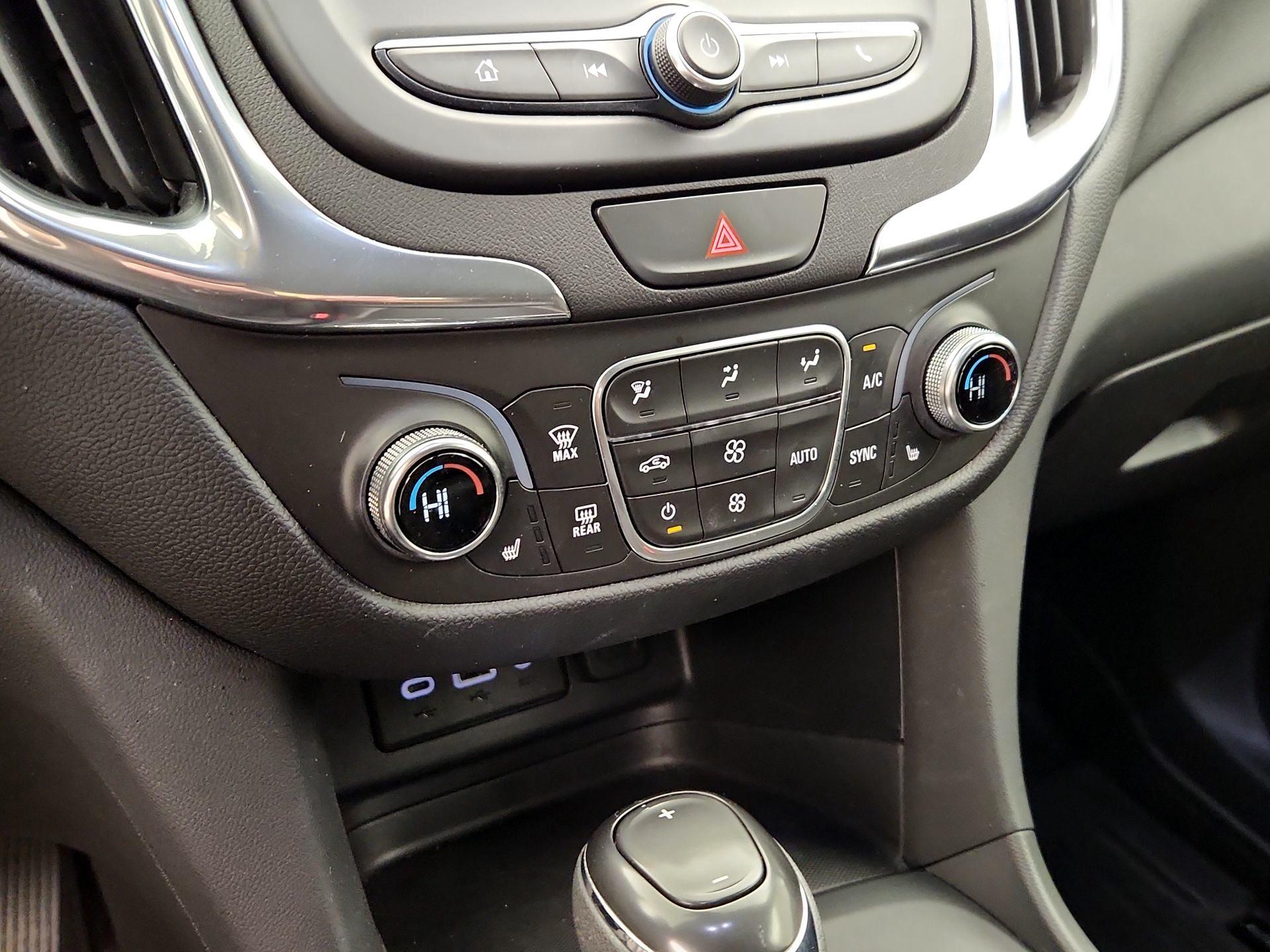 Thumbnail: 2020 Chevrolet Equinox - 16