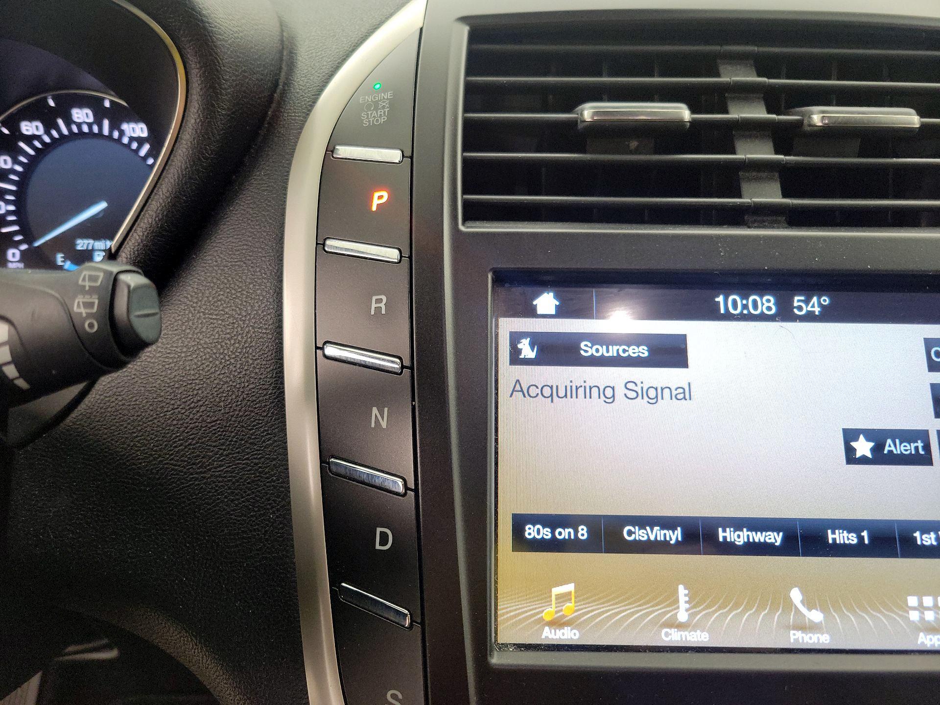 Thumbnail: 2018 Lincoln MKC - 17