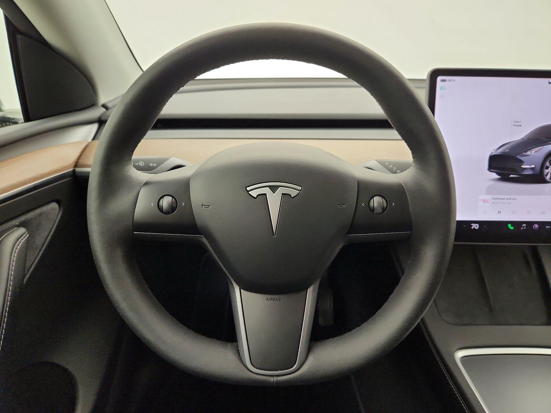 Thumbnail: 2023 Tesla Model Y - 10