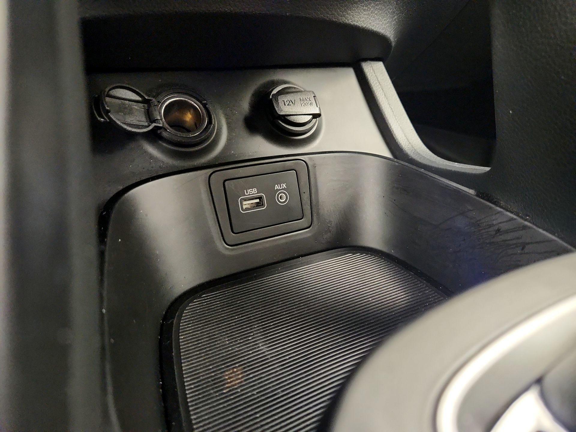 Thumbnail: 2018 Hyundai Santa Fe - 18