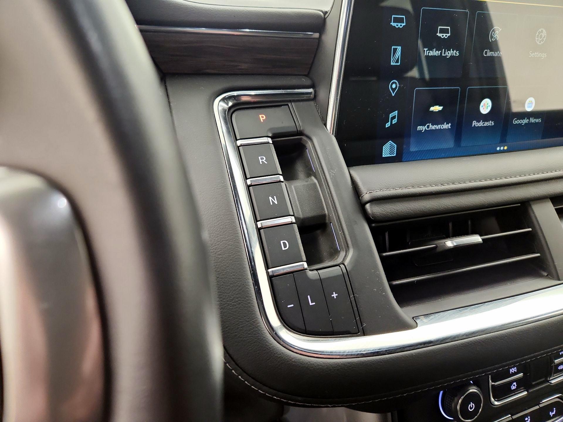 Thumbnail: 2022 Chevrolet Suburban - 18