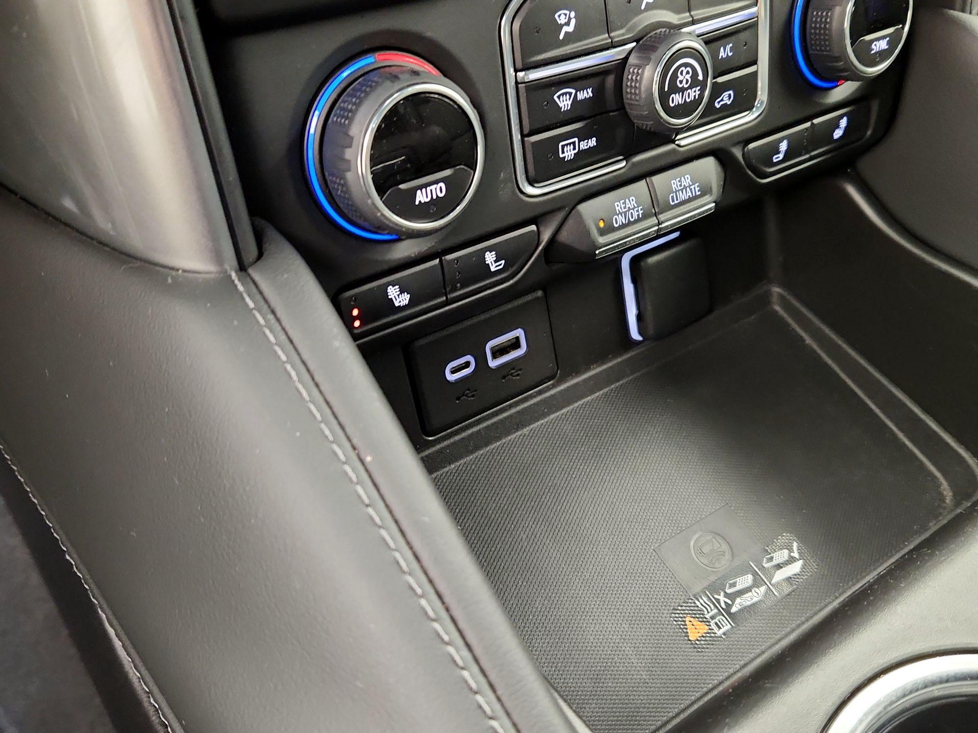 Thumbnail: 2022 Chevrolet Suburban - 19