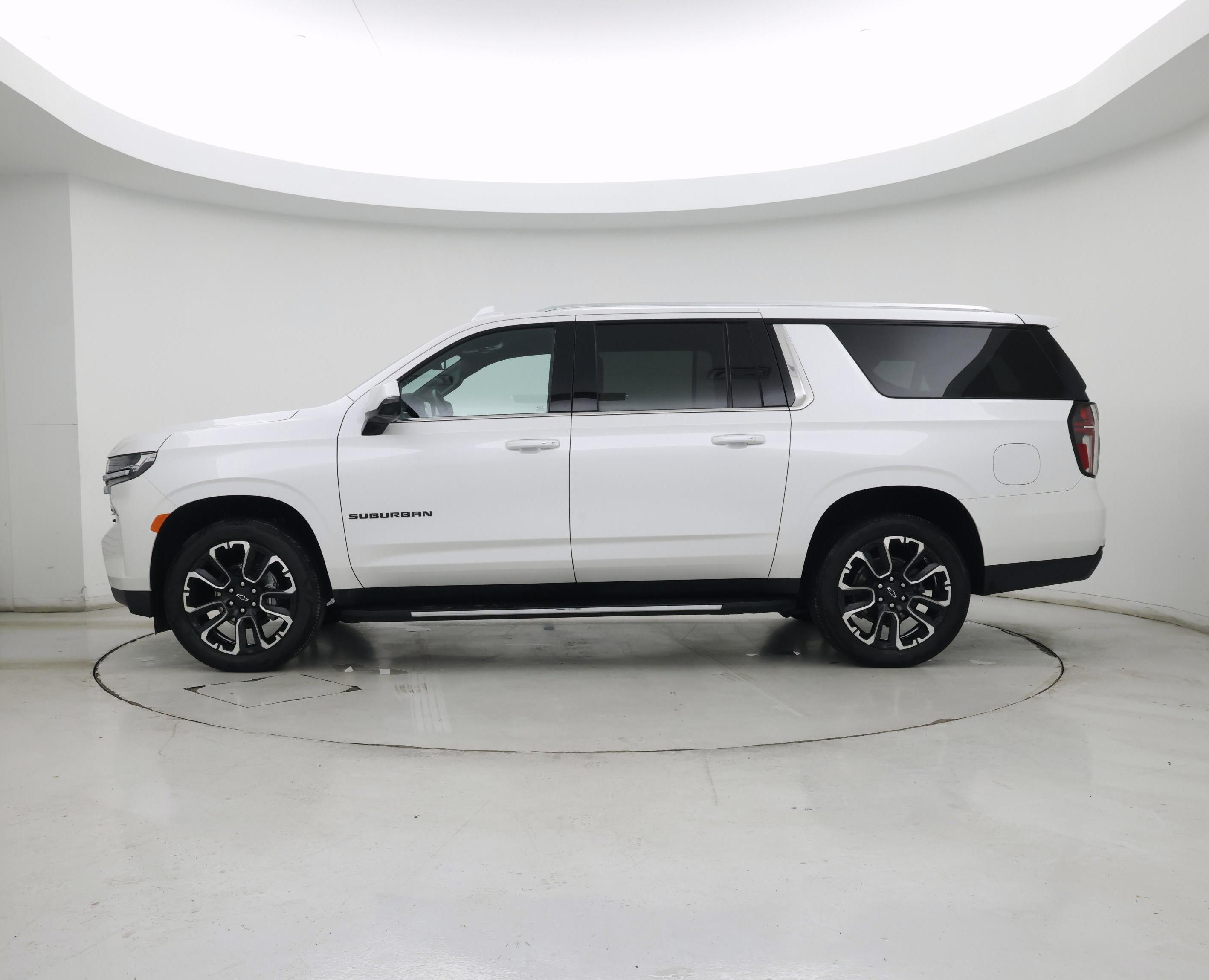 Thumbnail: 2022 Chevrolet Suburban - 3