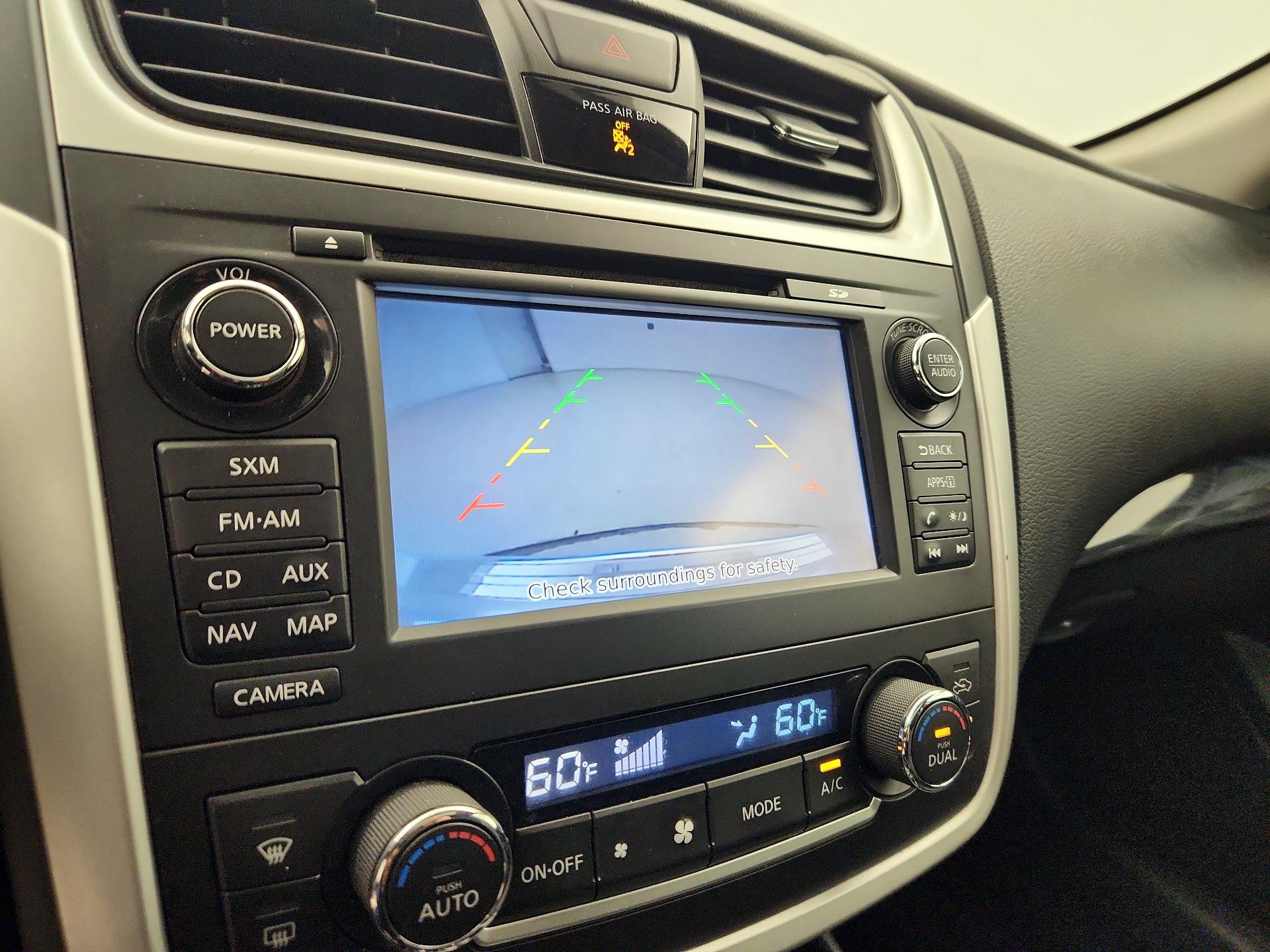 Thumbnail: 2017 Nissan Altima - 15