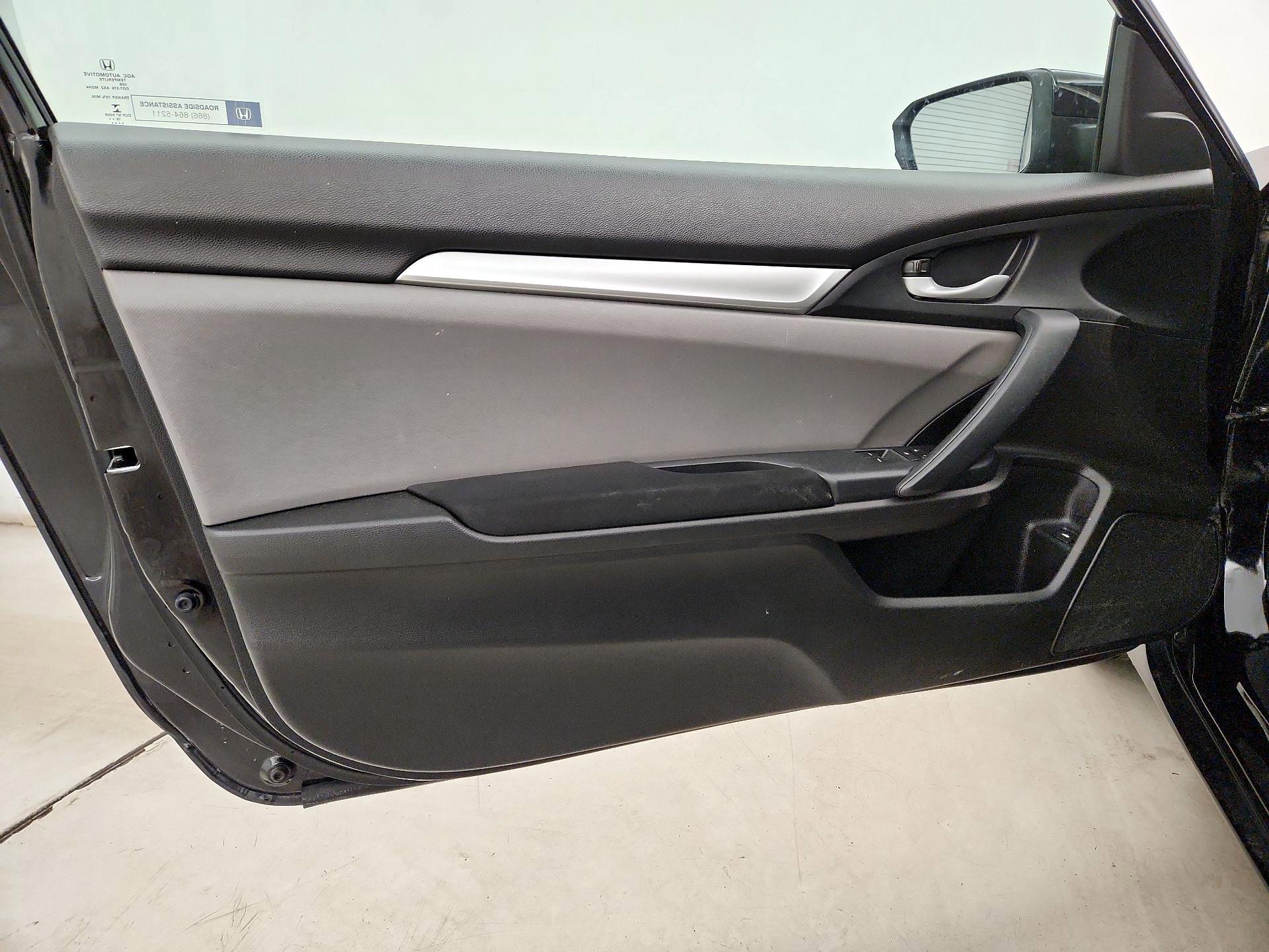 Thumbnail: 2017 Honda Civic - 12