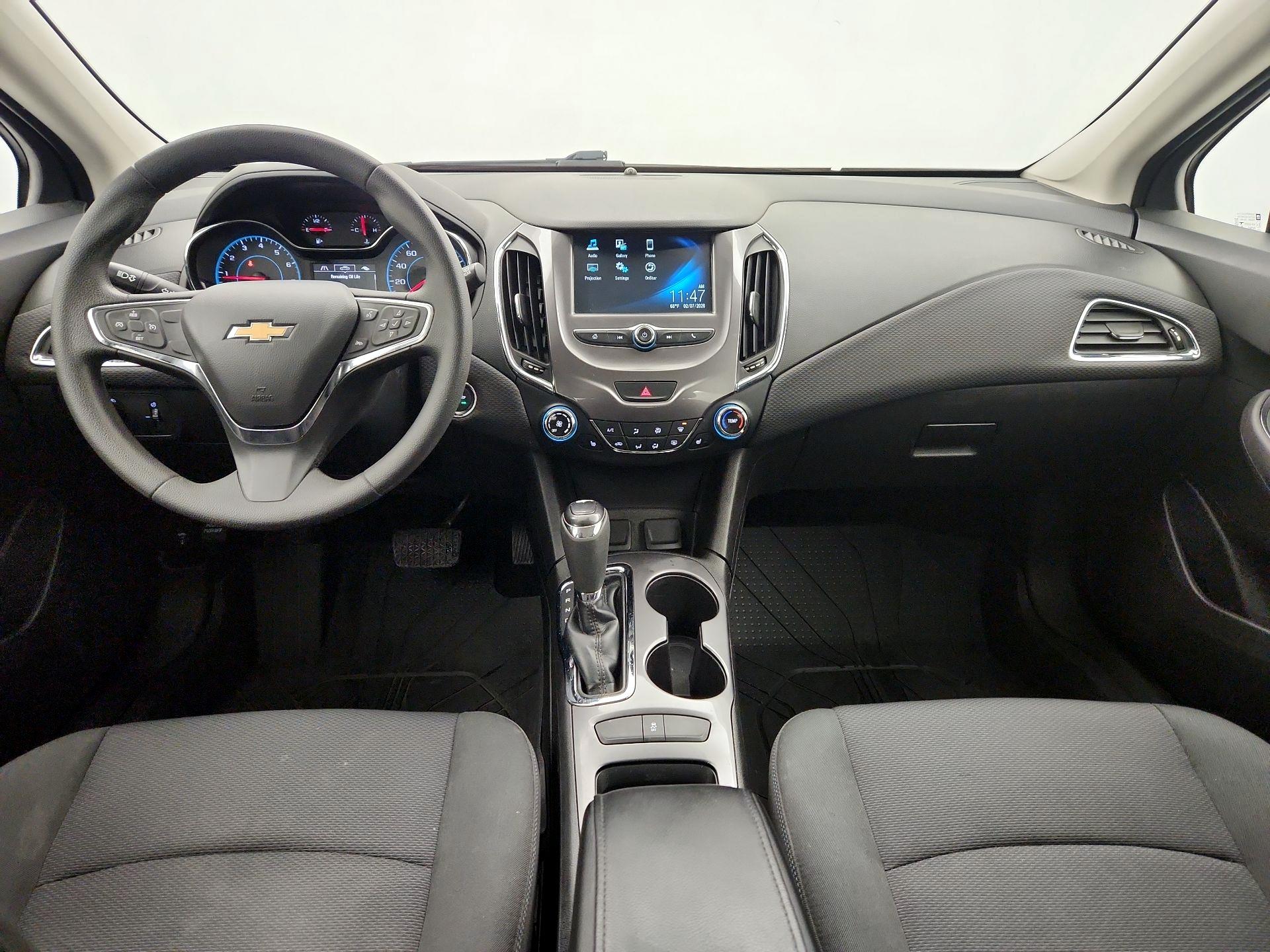 Thumbnail: 2018 Chevrolet Cruze - 9