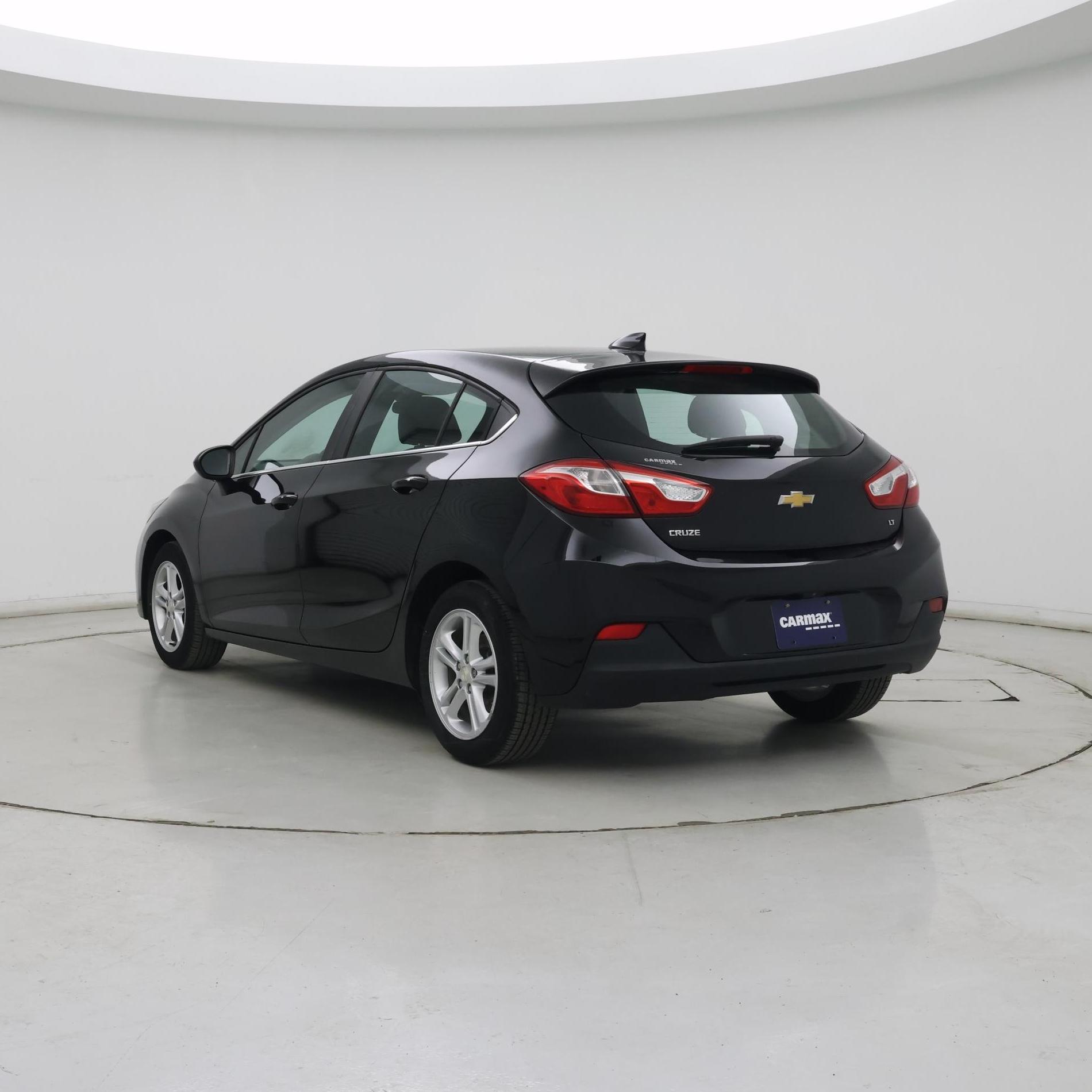 Thumbnail: 2018 Chevrolet Cruze - 2