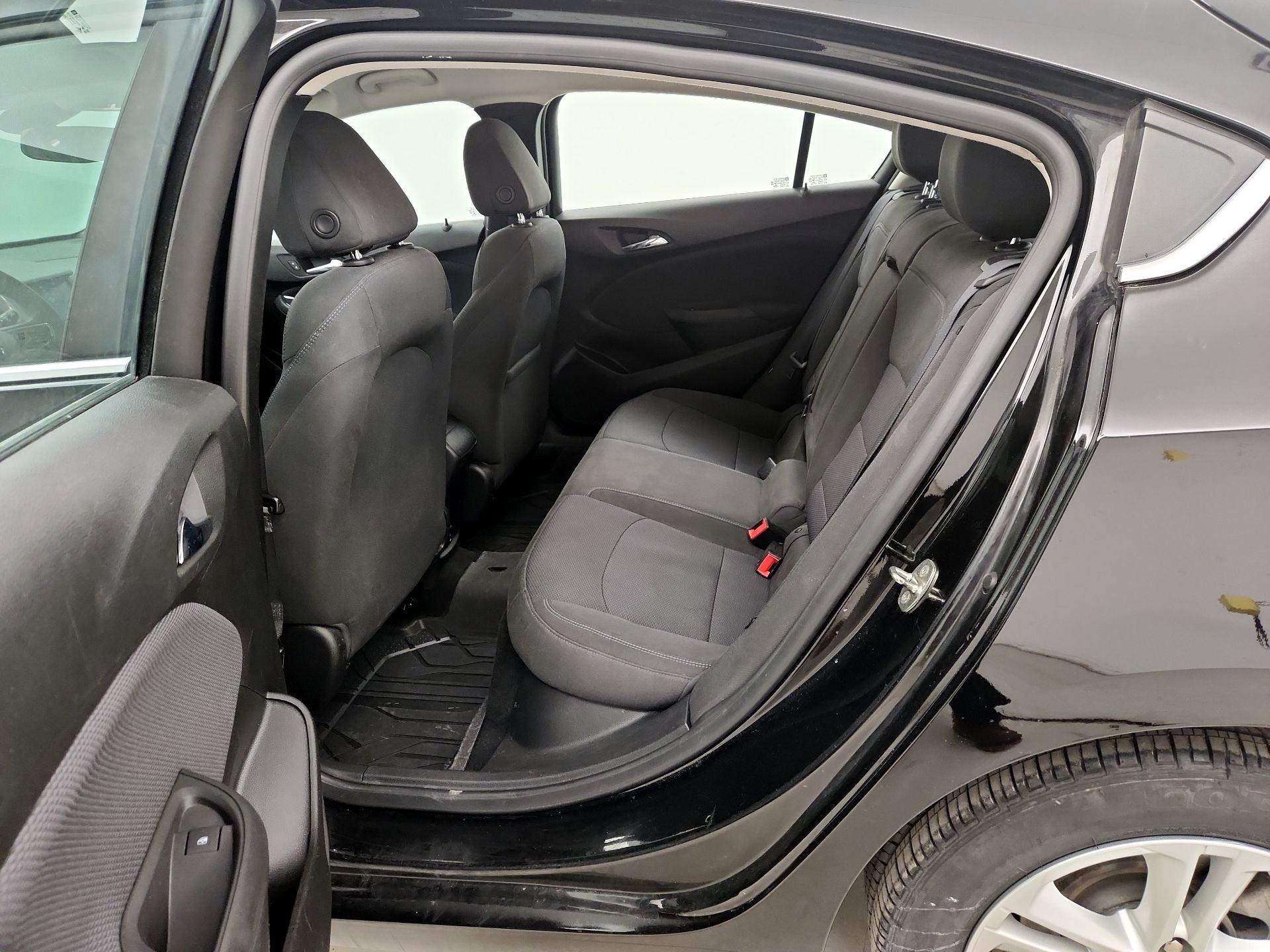 Thumbnail: 2018 Chevrolet Cruze - 19