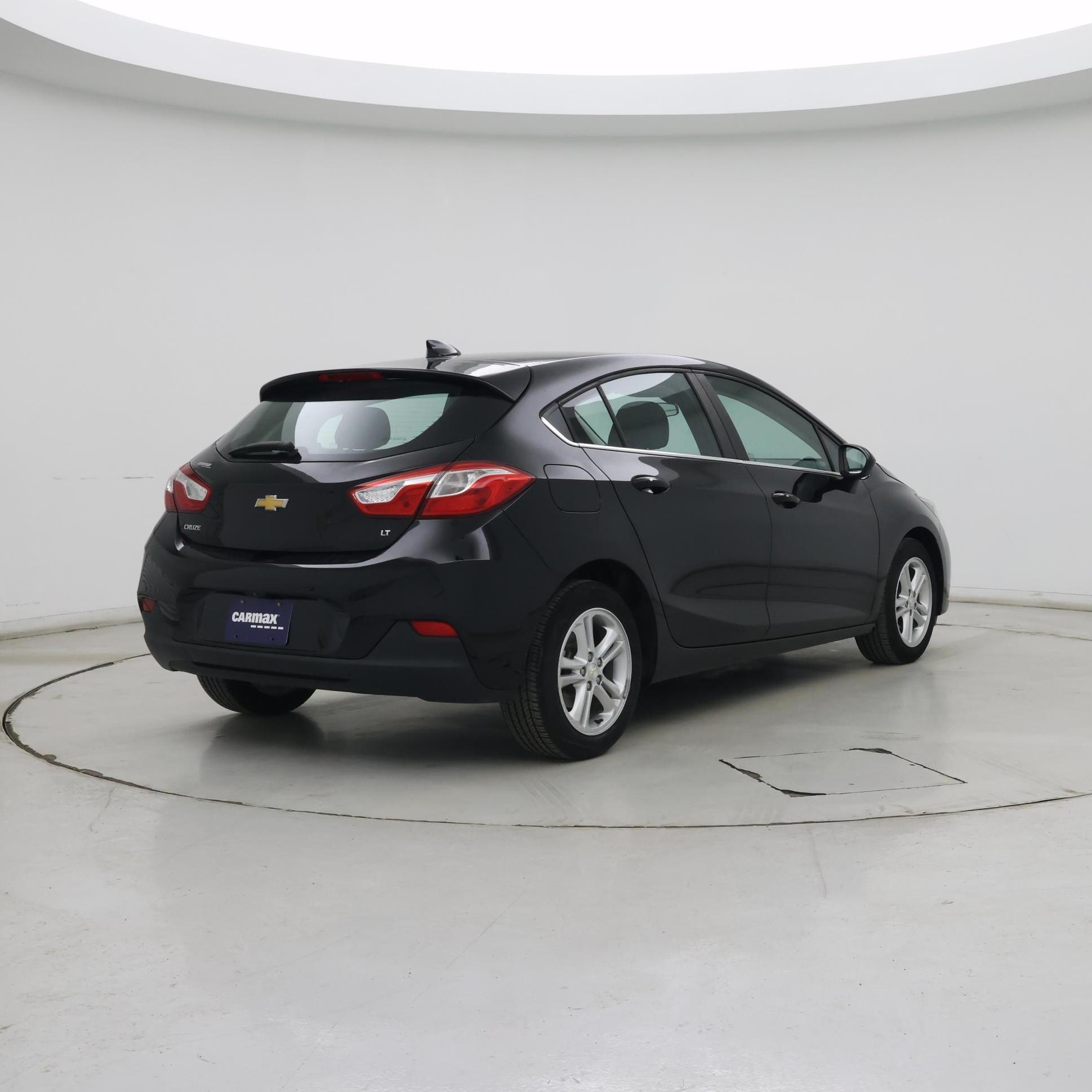 Thumbnail: 2018 Chevrolet Cruze - 8