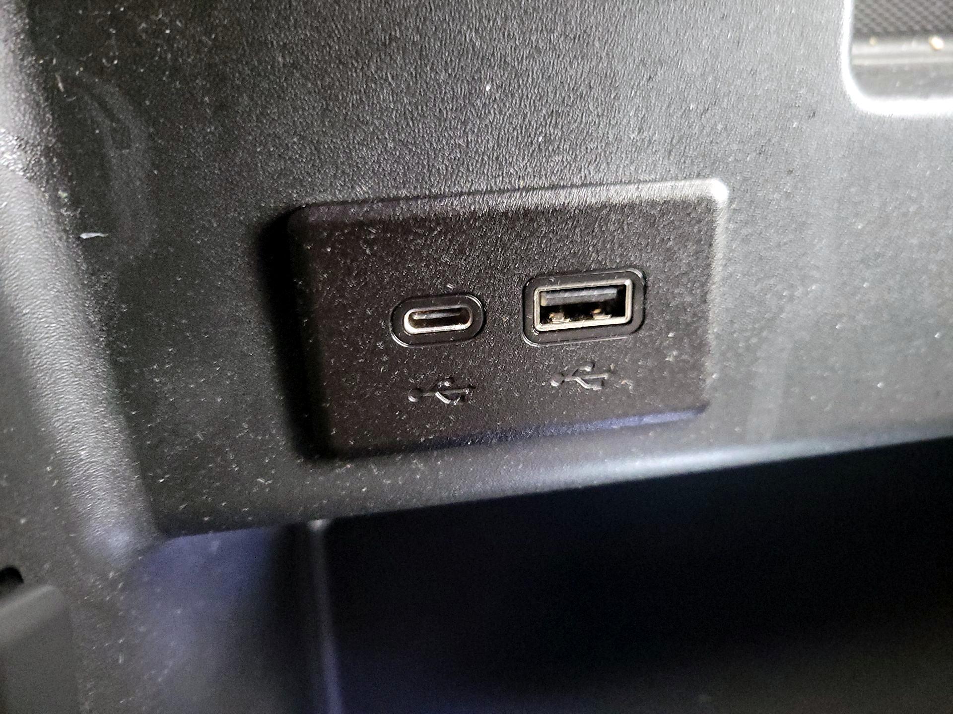 Thumbnail: 2022 GMC Sierra 1500 - 18