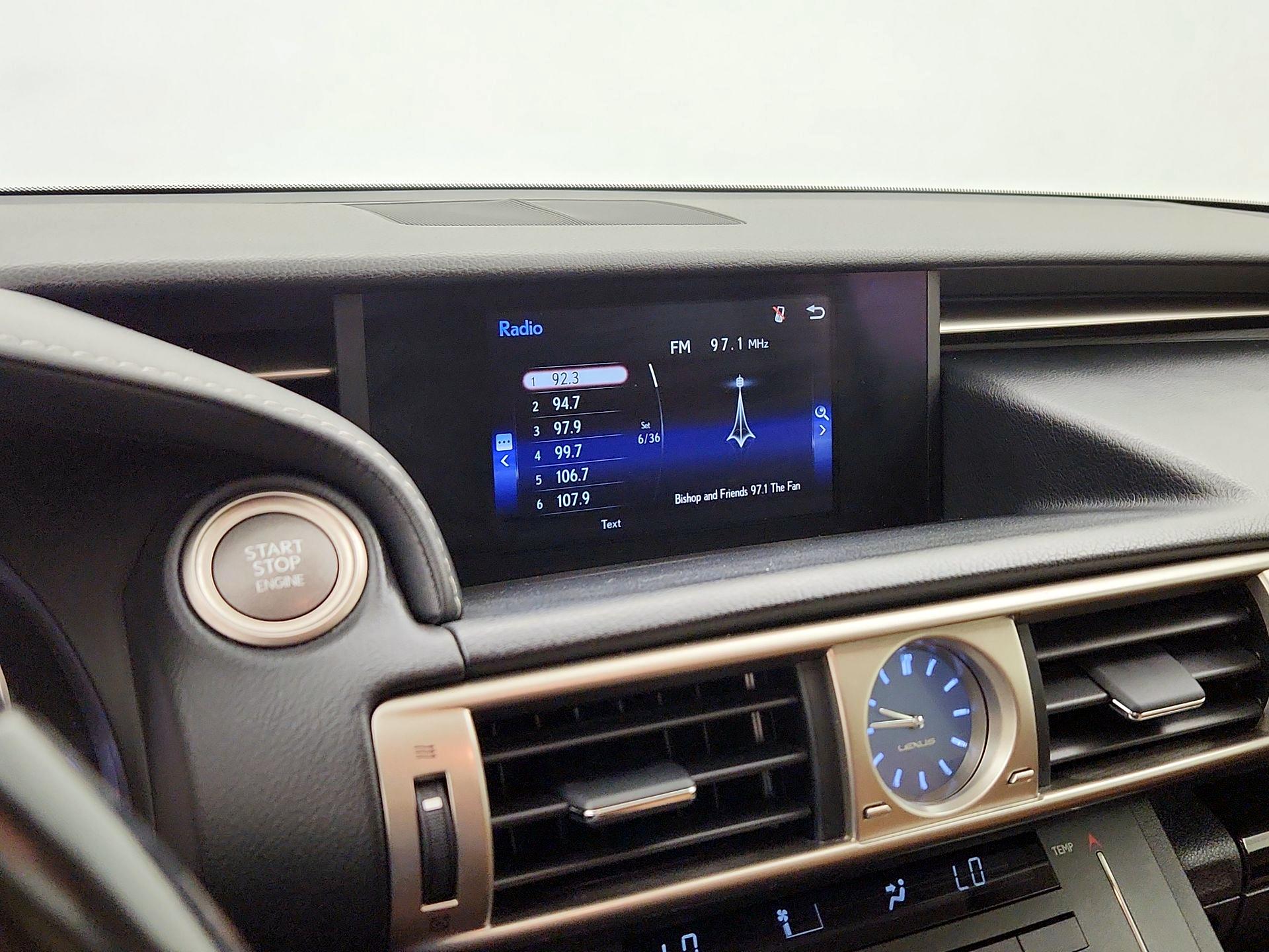 Thumbnail: 2016 Lexus IS - 15