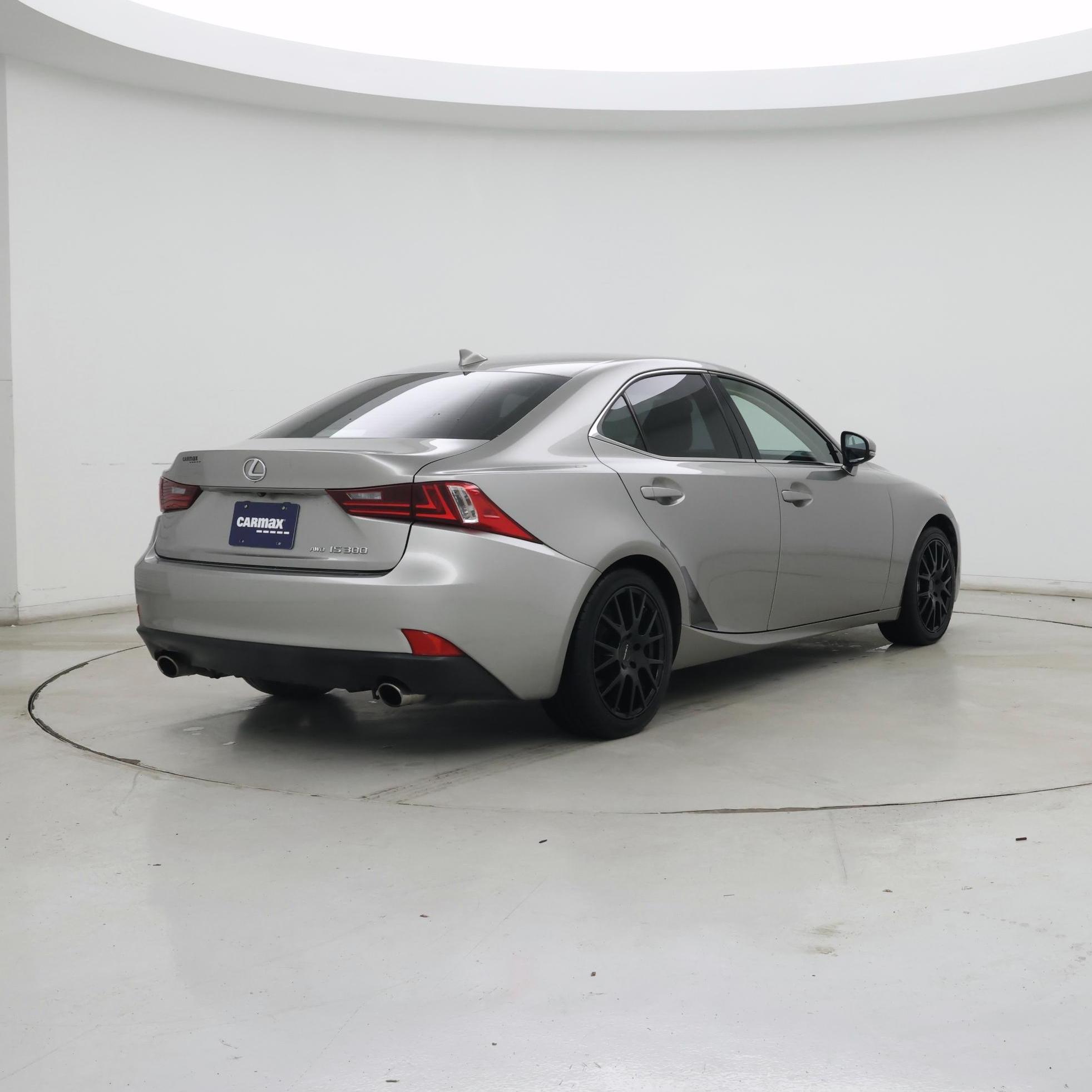 Thumbnail: 2016 Lexus IS - 8