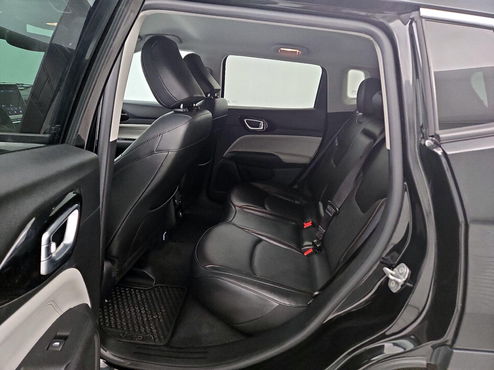 Thumbnail: 2022 Jeep Compass - 19