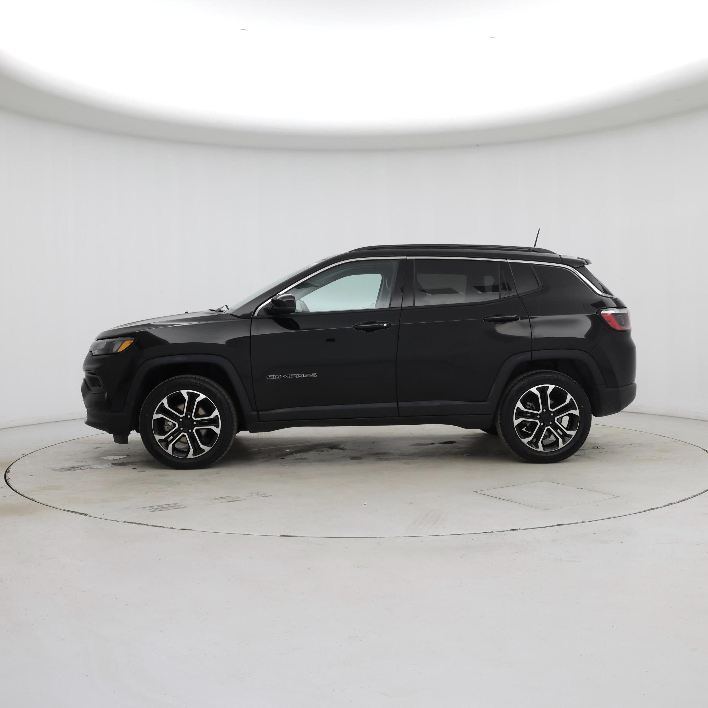Thumbnail: 2022 Jeep Compass - 3