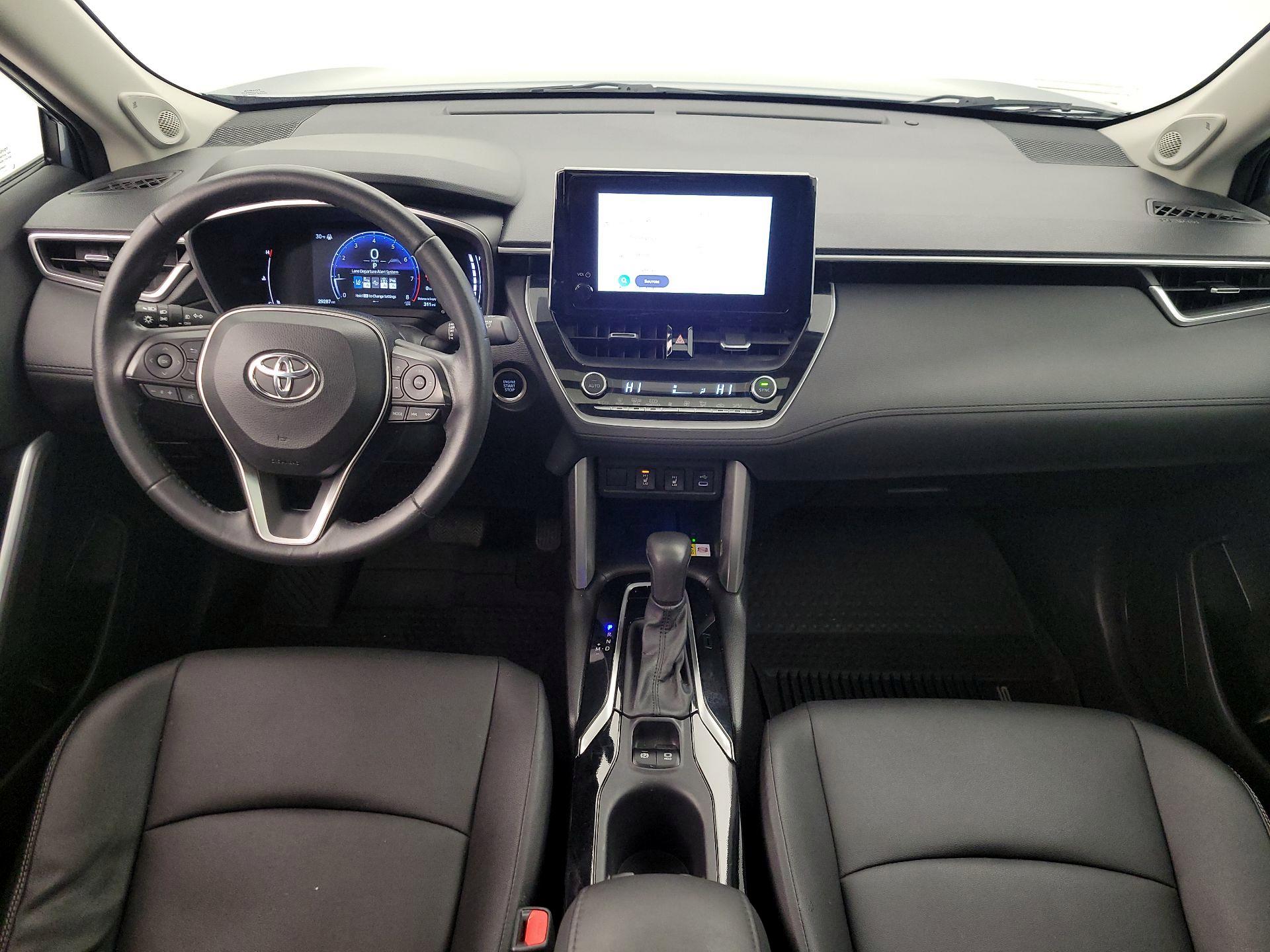 Thumbnail: 2023 Toyota Corolla Cross - 9